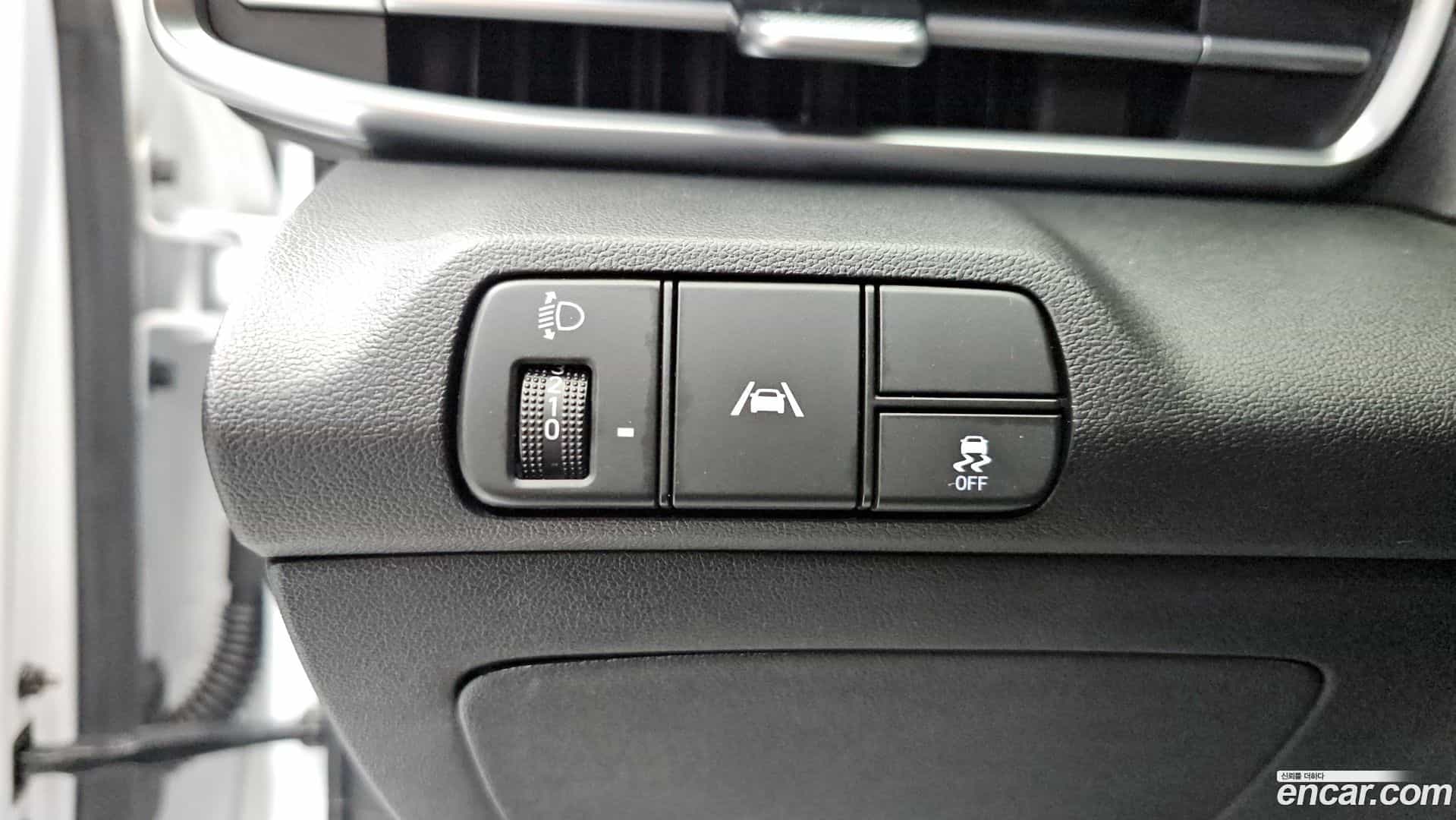 AVANTE Hyundai 2023.2-OPTION-019