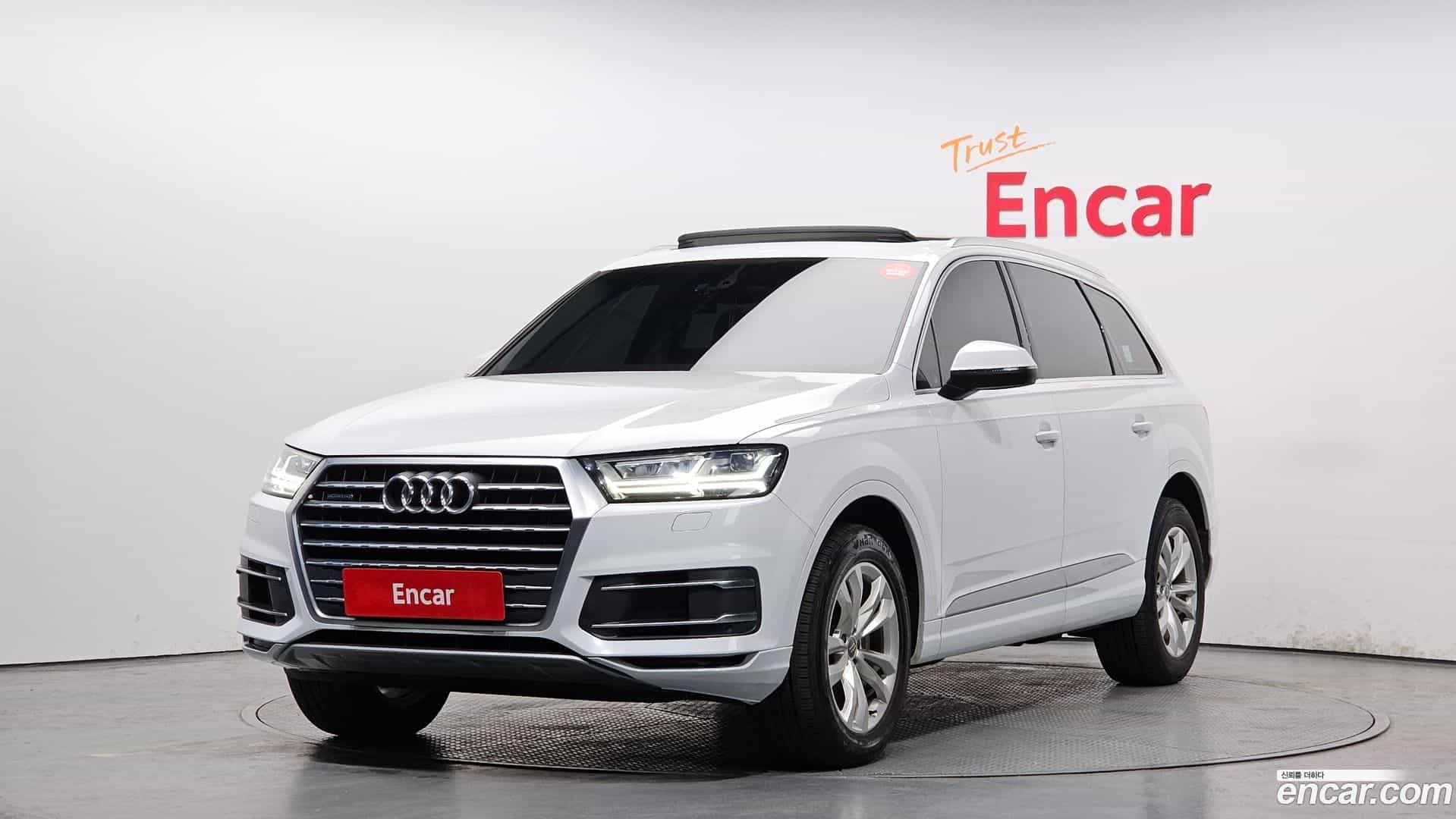 Q7 Audi 2019.10-OUTER-001