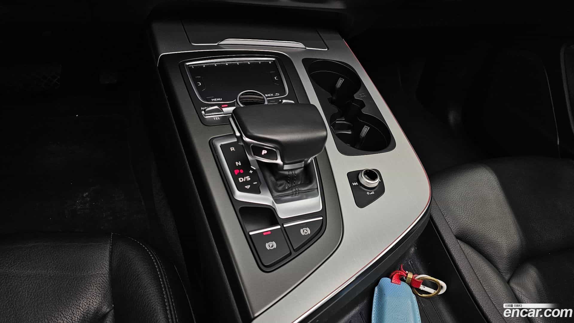 Q7 Audi 2019.10-INNER-009