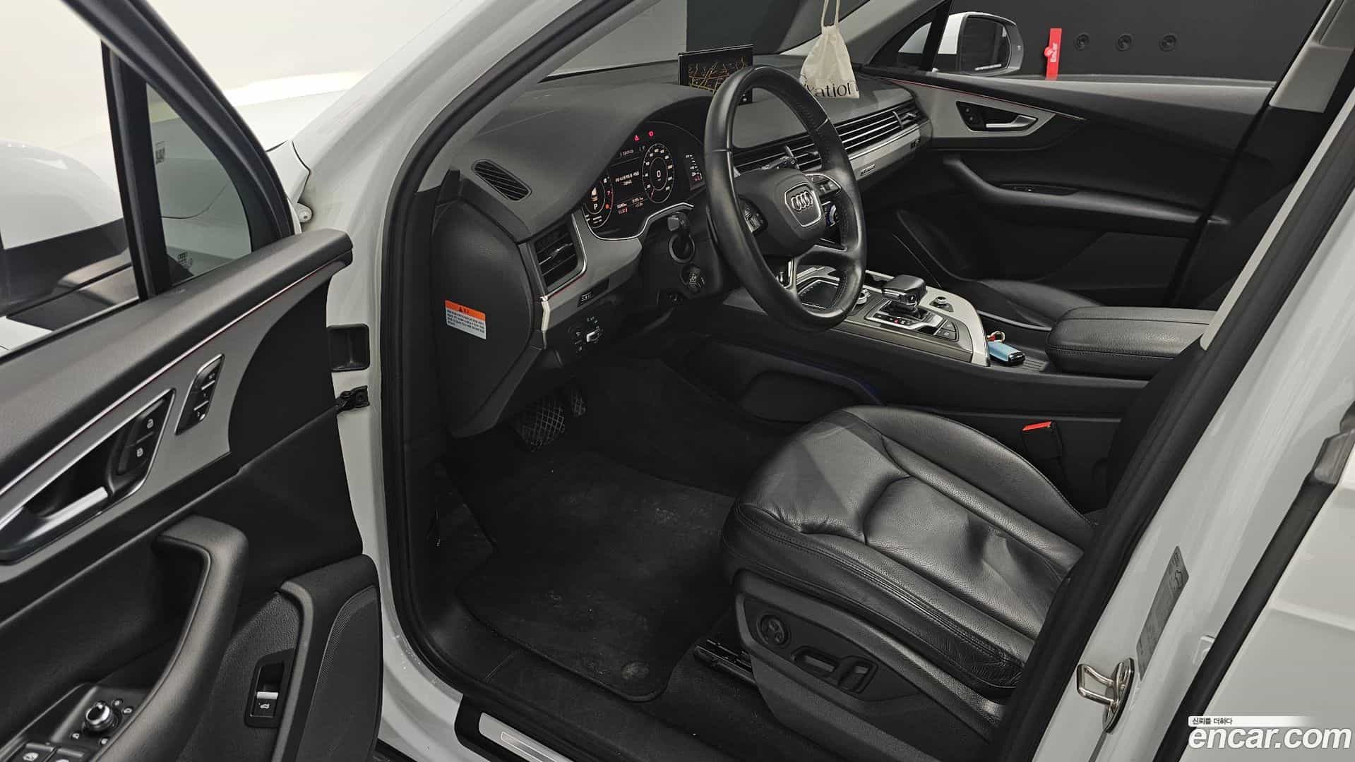 Q7 Audi 2019.10-OPTION-015