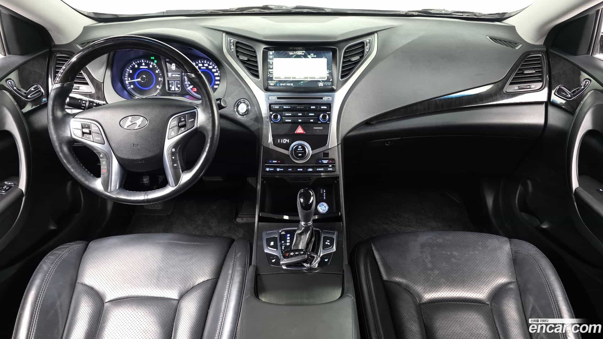 Grandeur Hyundai 2015.11-INNER-007