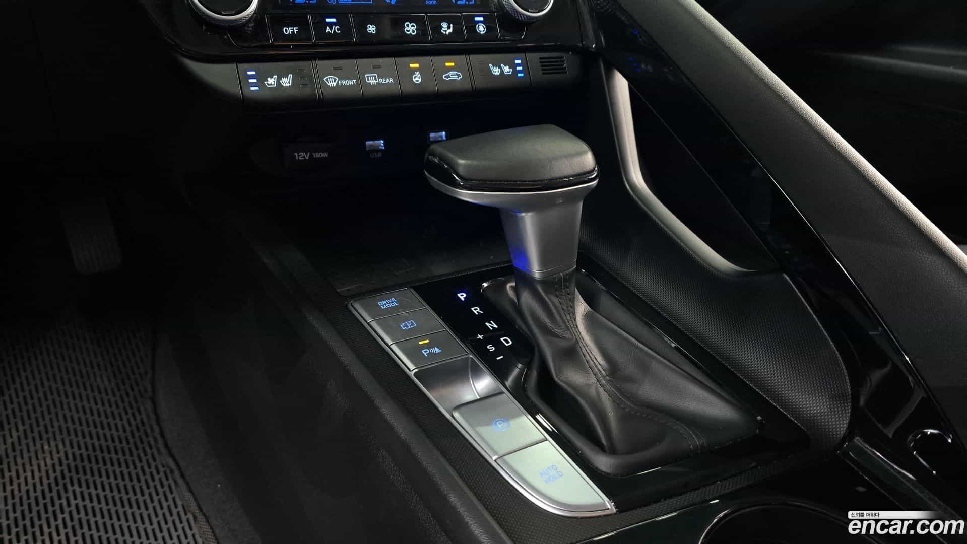 AVANTE Hyundai 2020.6-INNER-009
