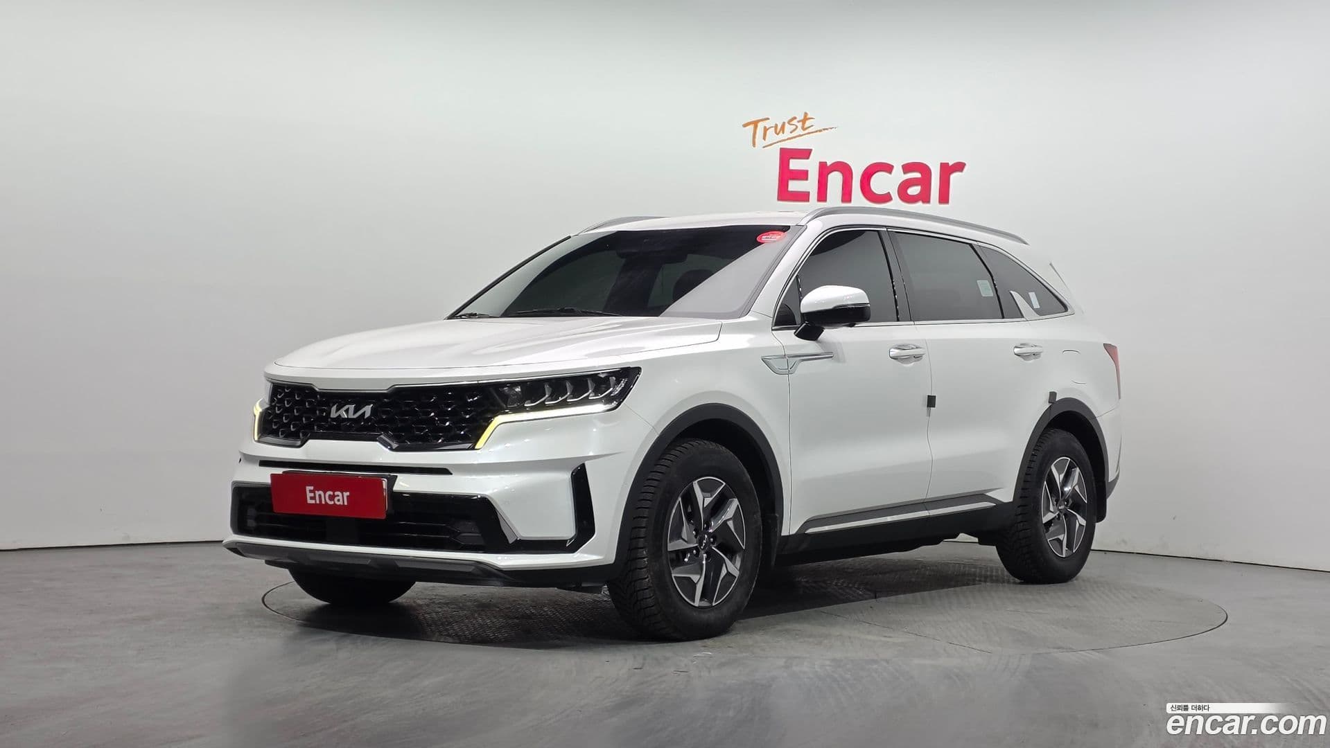 Main__Slider__Photo:Sorento Kia 2021.11-0