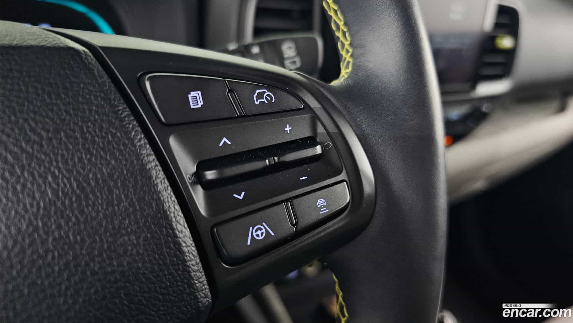 Venue Hyundai 2023.0-OPTION-023