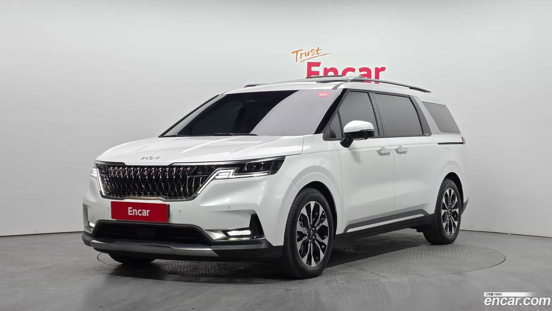 Canival Kia 2023.10-OUTER-001