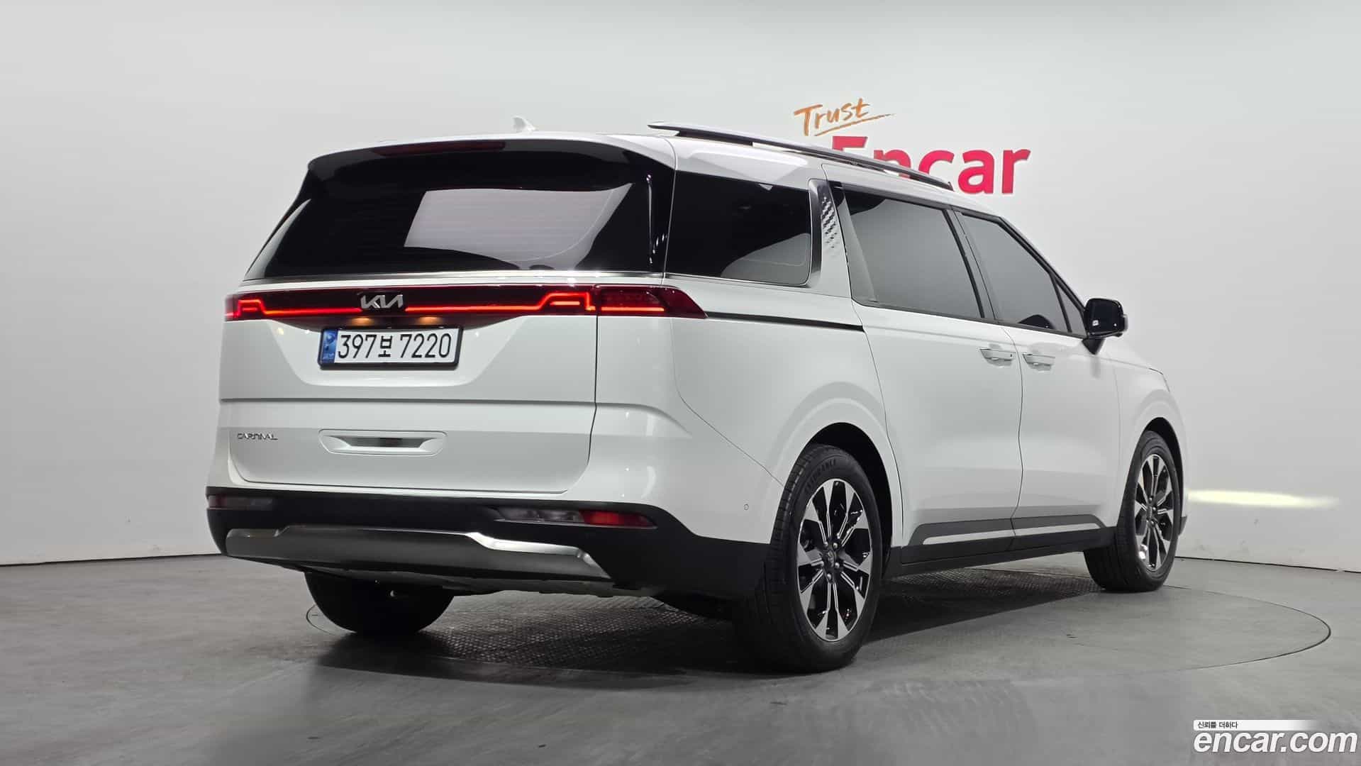 Canival Kia 2023.10-OUTER-002