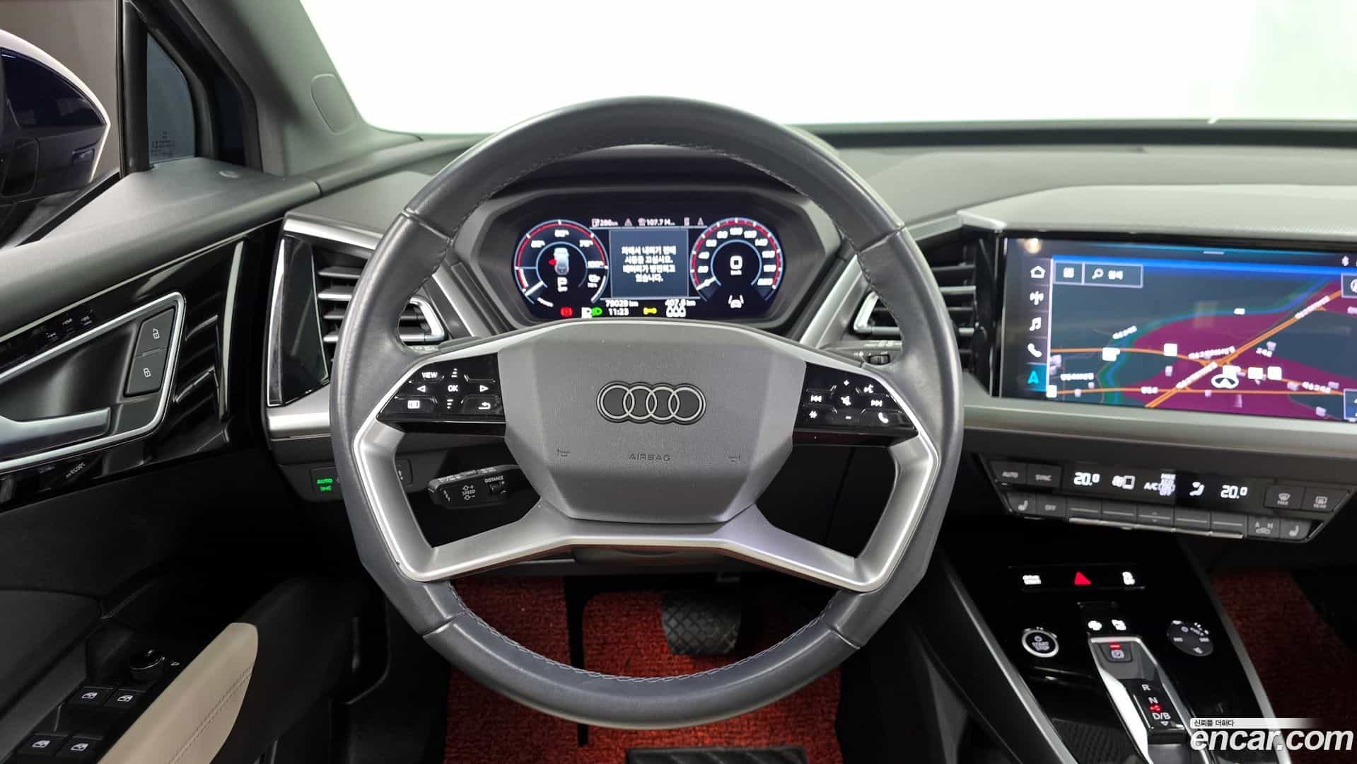 Q4 e-tron Audi 2022.8-OPTION-017