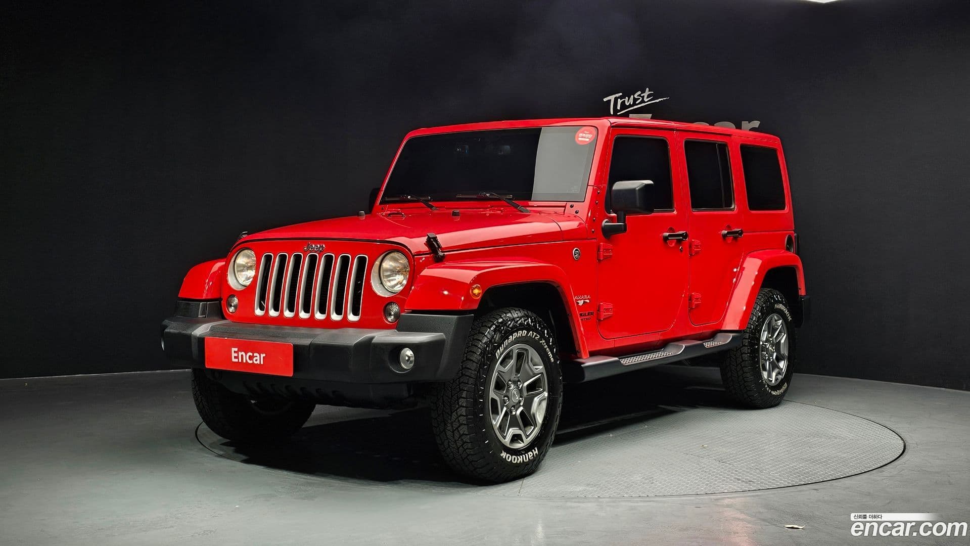 Main__Slider__Photo:Wrangler Jeep 2017.11-0