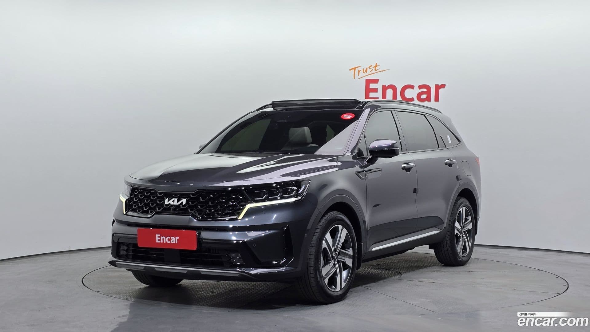 Main__Slider__Photo:Sorento Kia 2022.5-0
