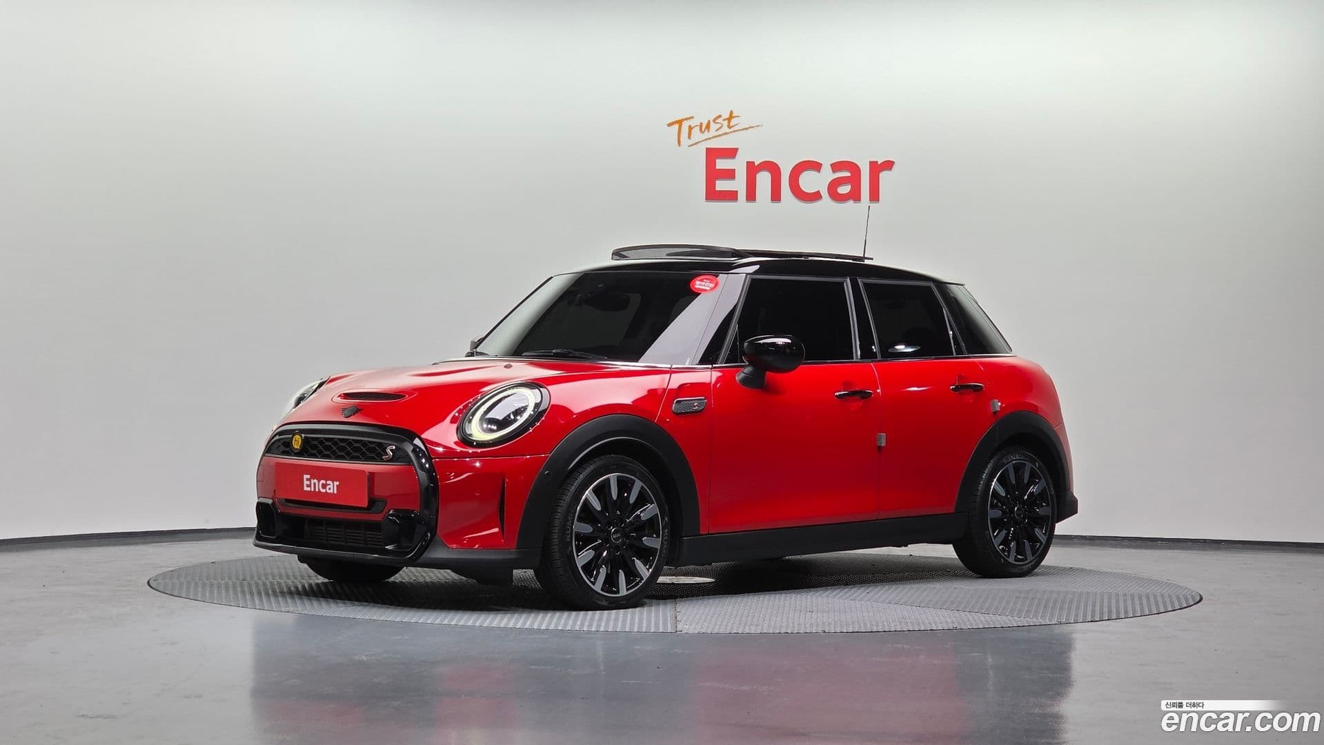 Main__Slider__Photo:Cooper Mini 2022.0-0
