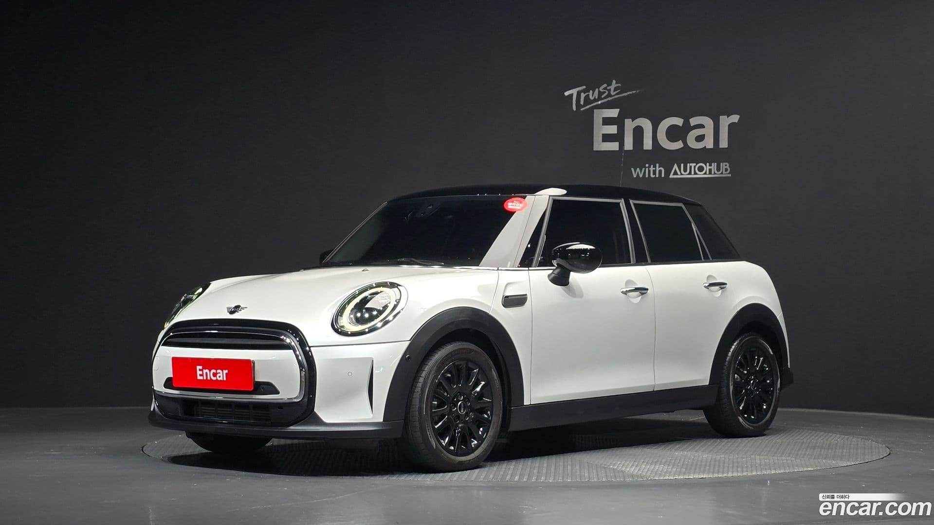 Main__Slider__Photo:Cooper Mini 2023.5-0
