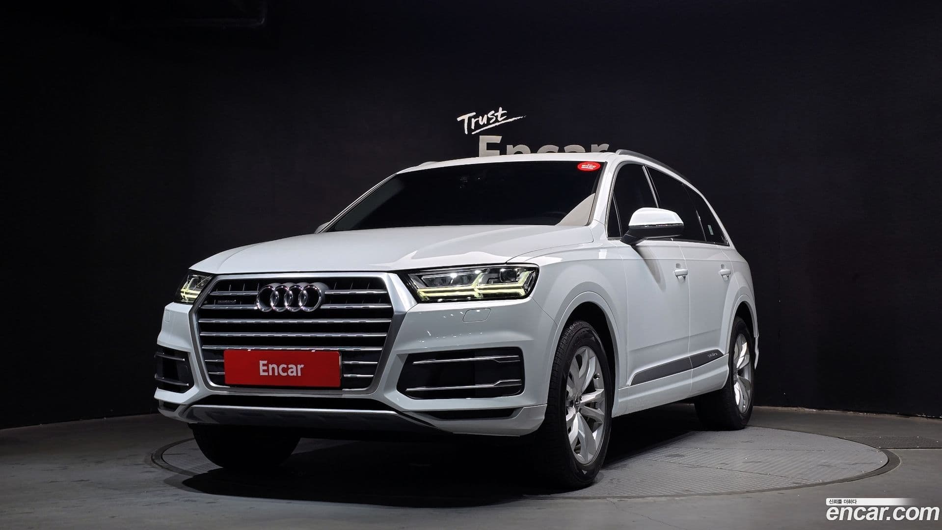 Main__Slider__Photo:Q7 Audi 2019.8-0