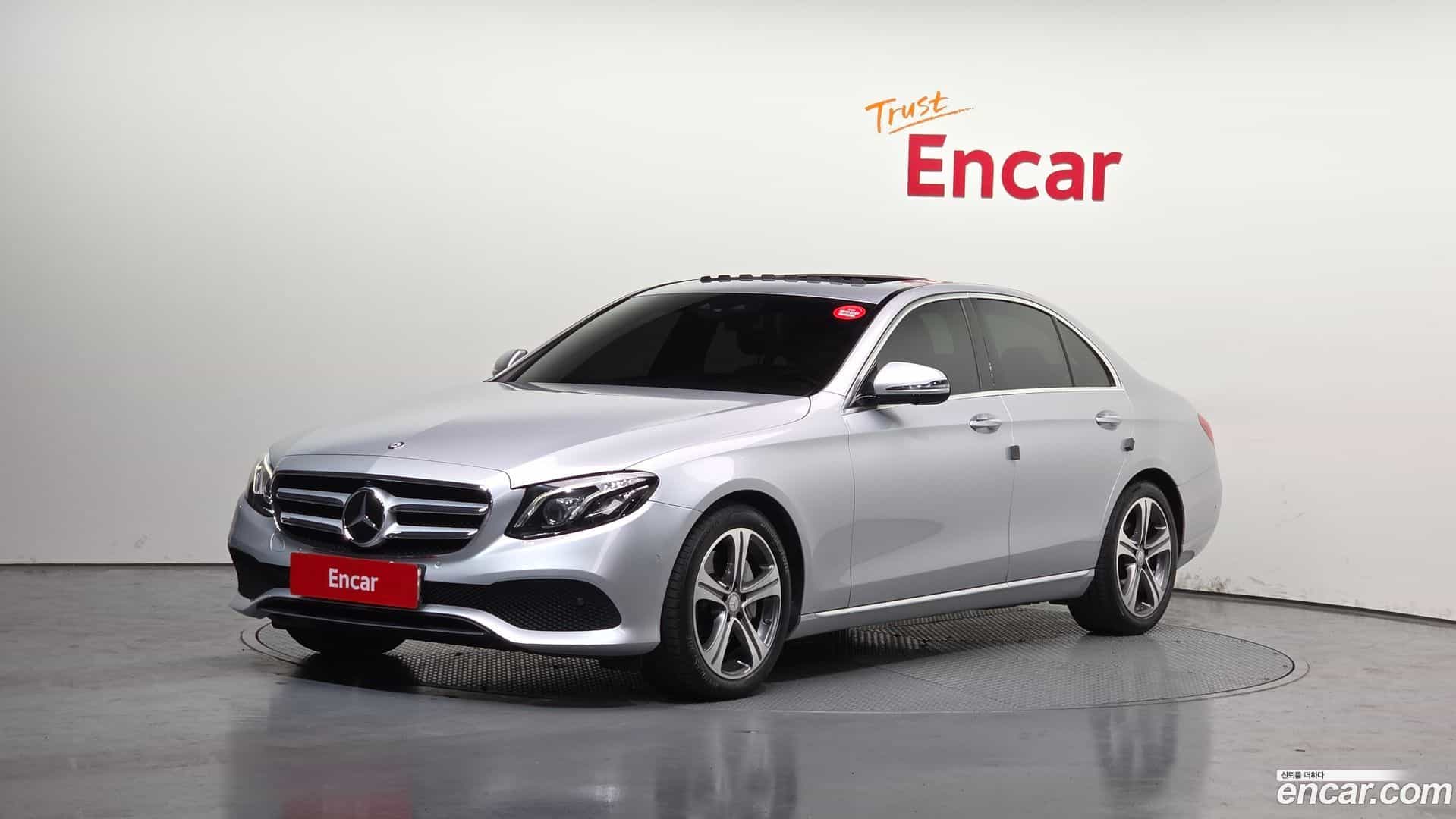 E-Class Mercedes-Benz 2017.2-OUTER-001