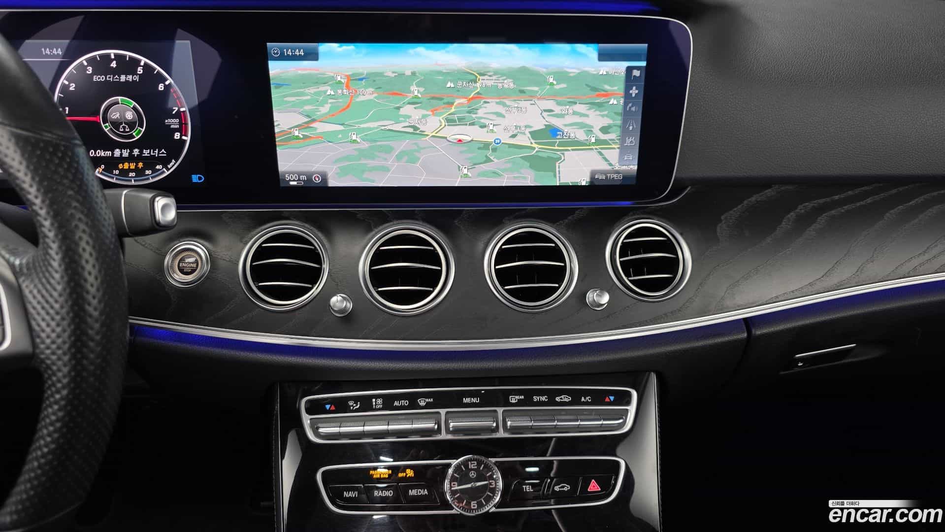 E-Class Mercedes-Benz 2017.2-OPTION-021