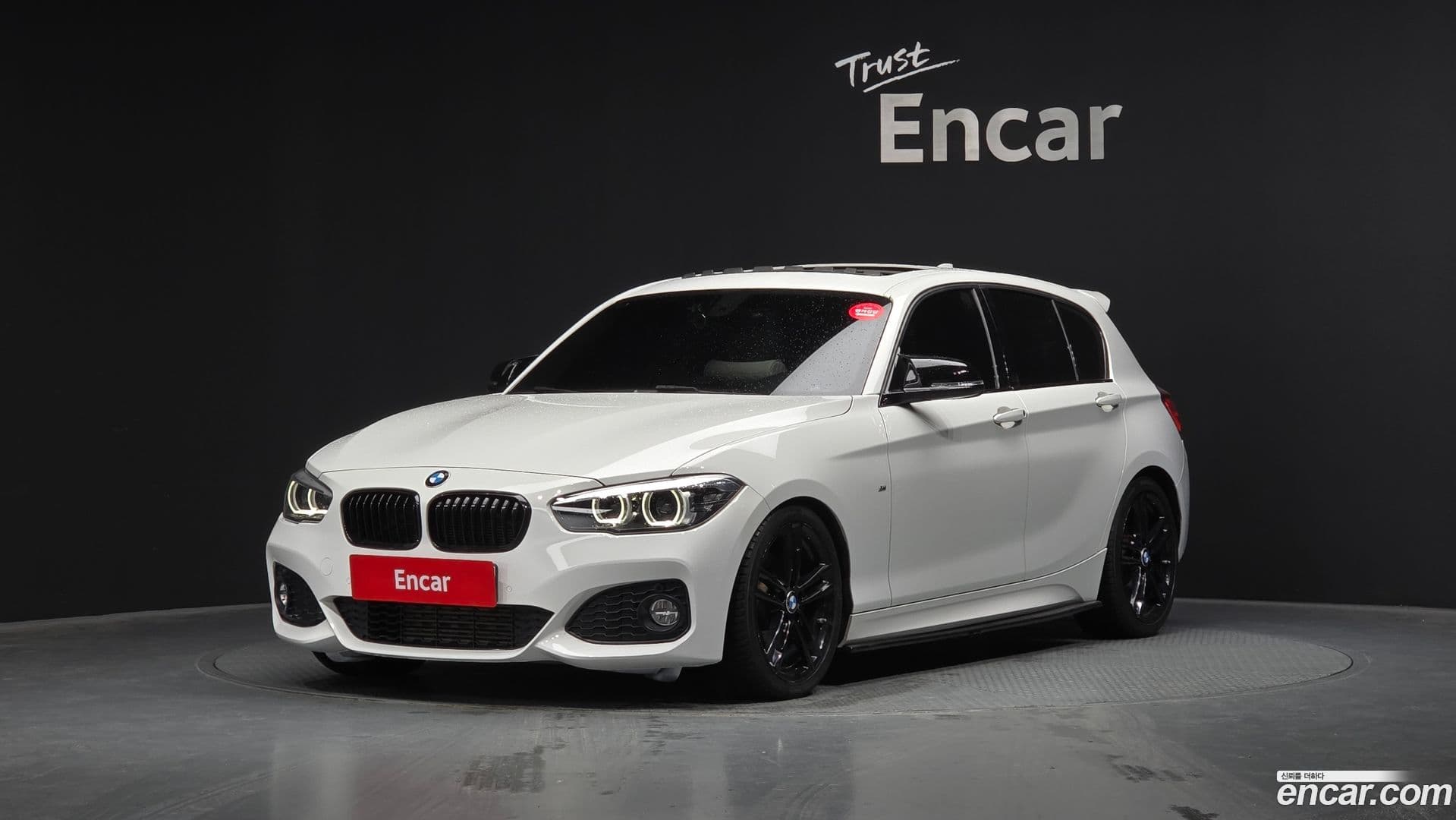 Main__Slider__Photo:1-Series BMW 2018.1-0