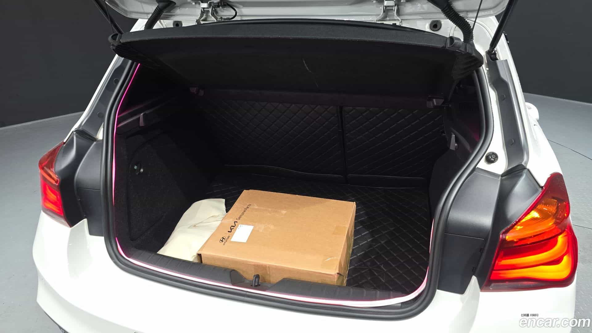 1-Series BMW 2018.1-OPTION-024