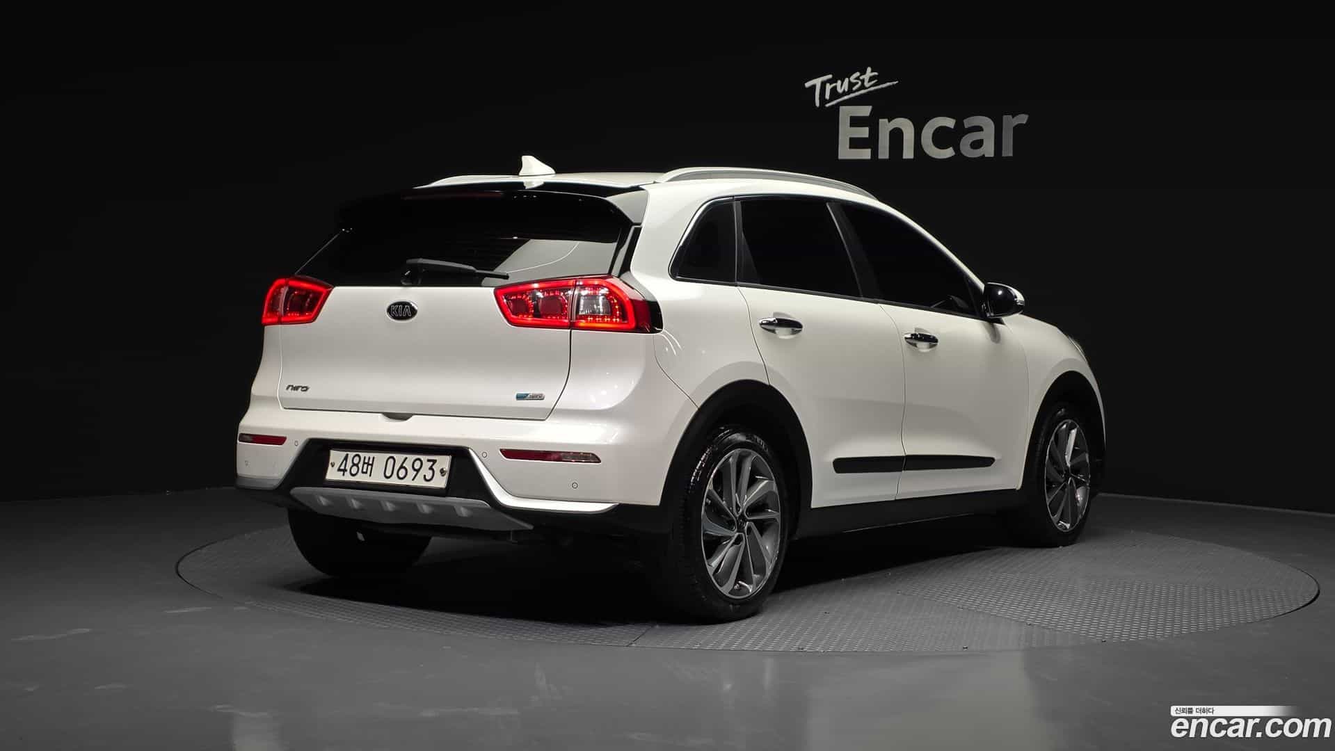 Niro Kia 2016.5-OUTER-002