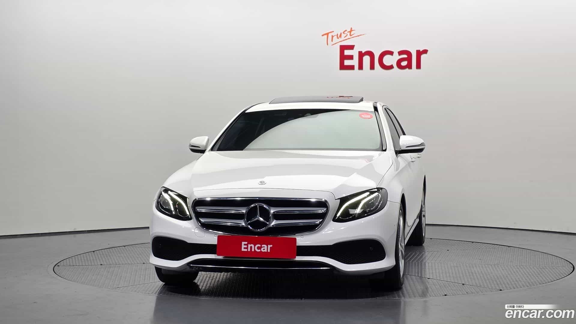 E-Class Mercedes-Benz 2018.1-OUTER-003