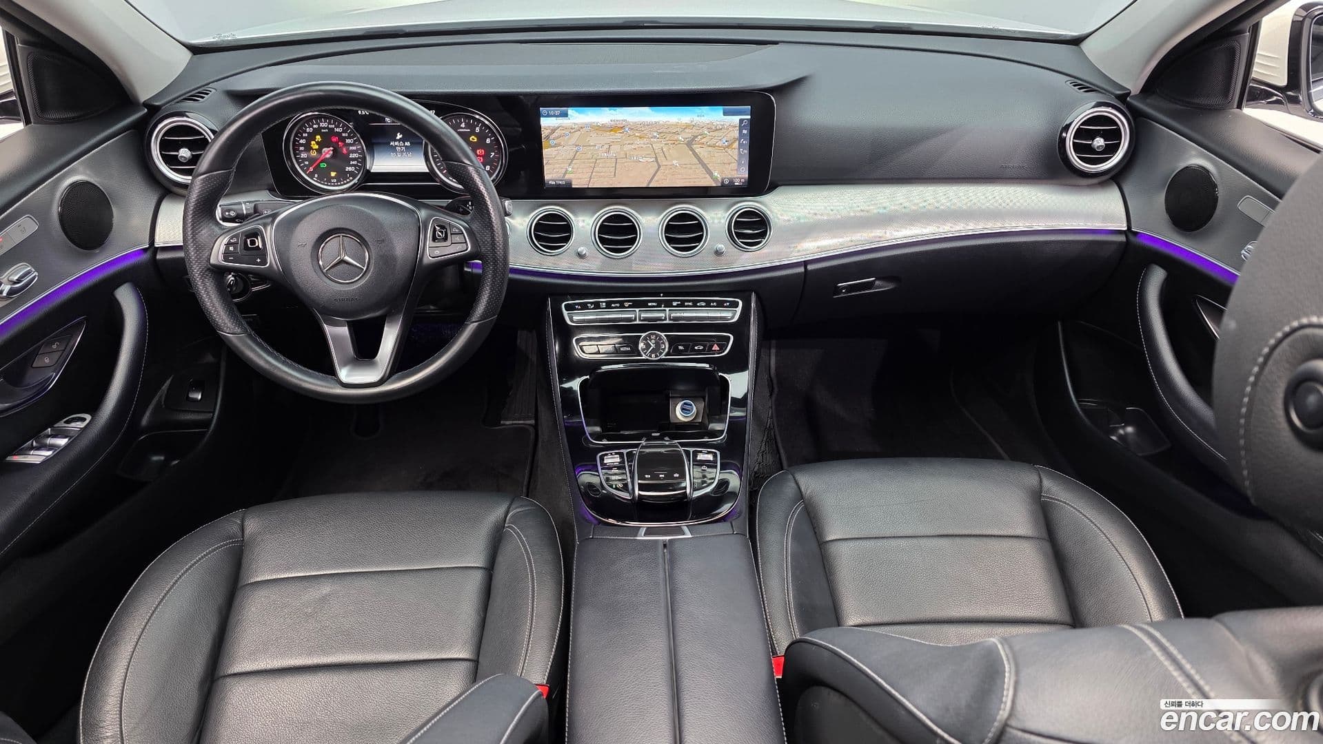 Main__Slider__Photo:E-Class Mercedes-Benz 2018.1-6