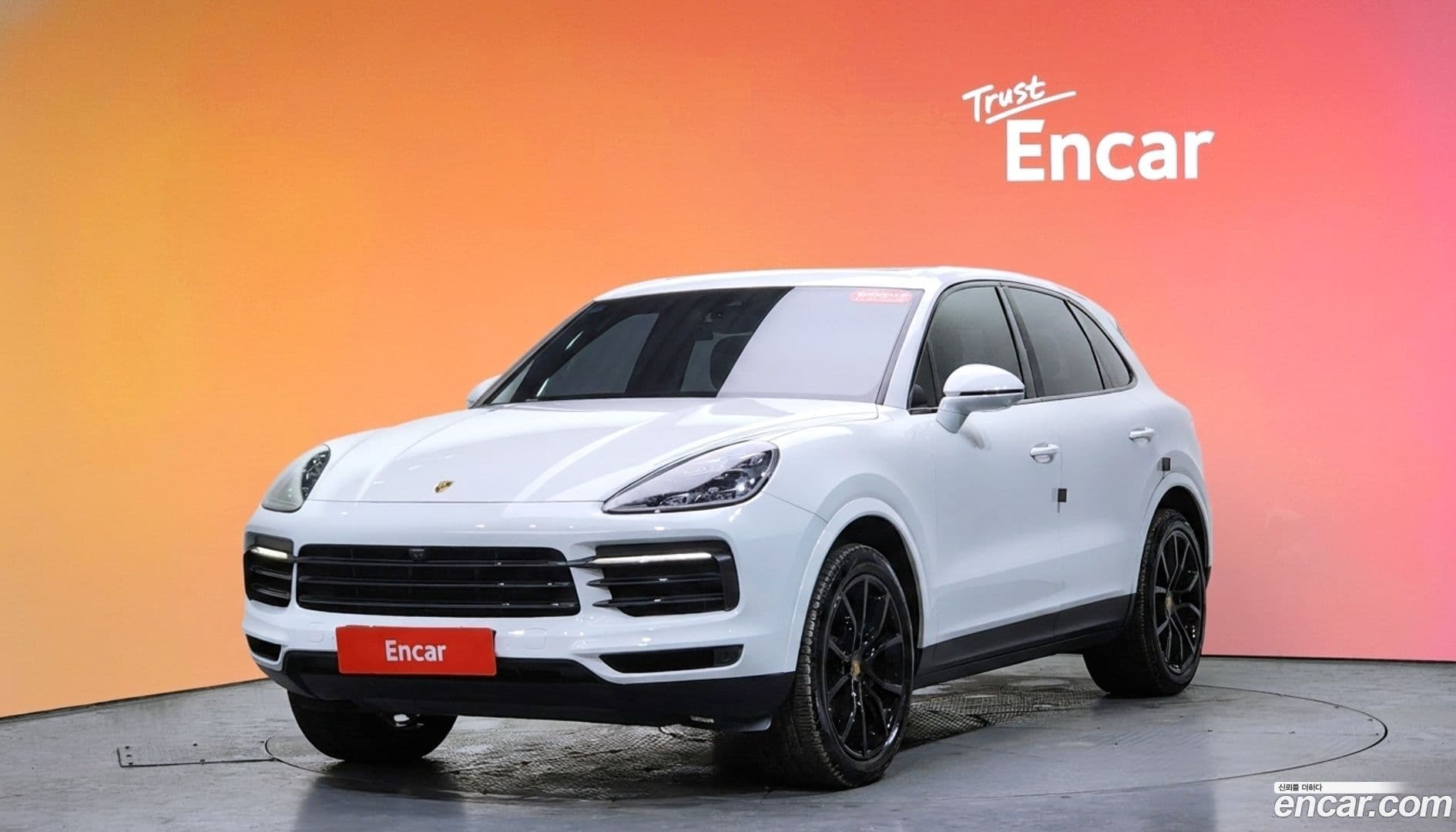 Main__Slider__Photo:Cayenne Porsche 2019.1-0