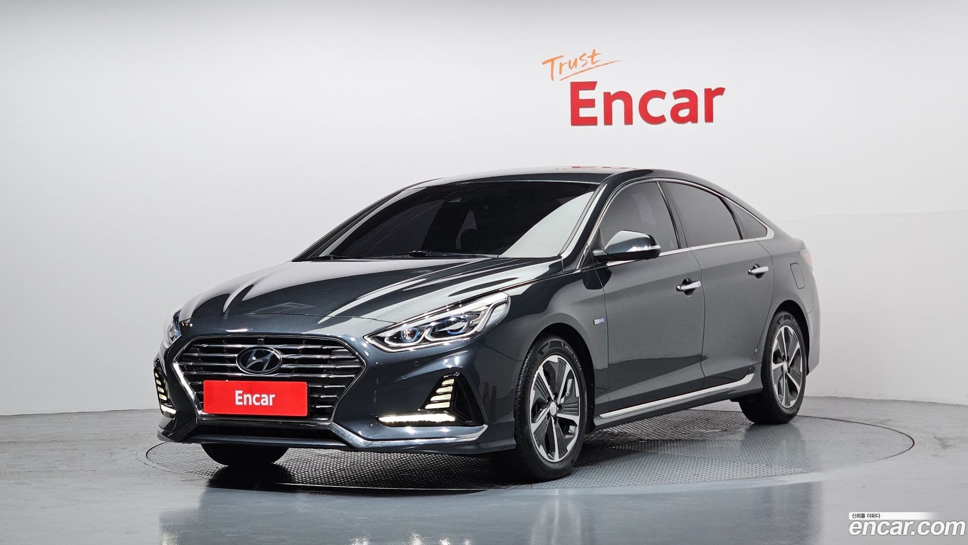 Main__Slider__Photo:Sonata Hyundai 2017.6-0