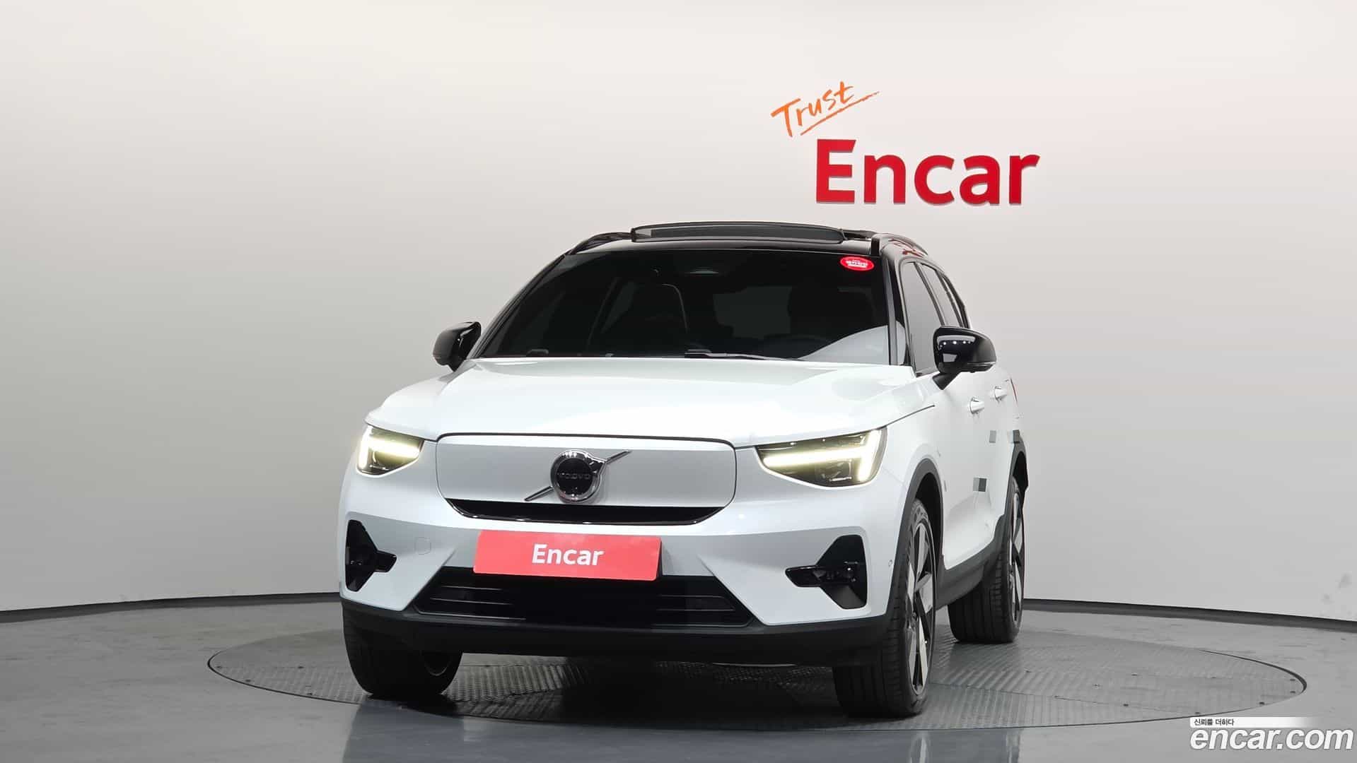 XC40 Volvo 2022.8-OUTER-003