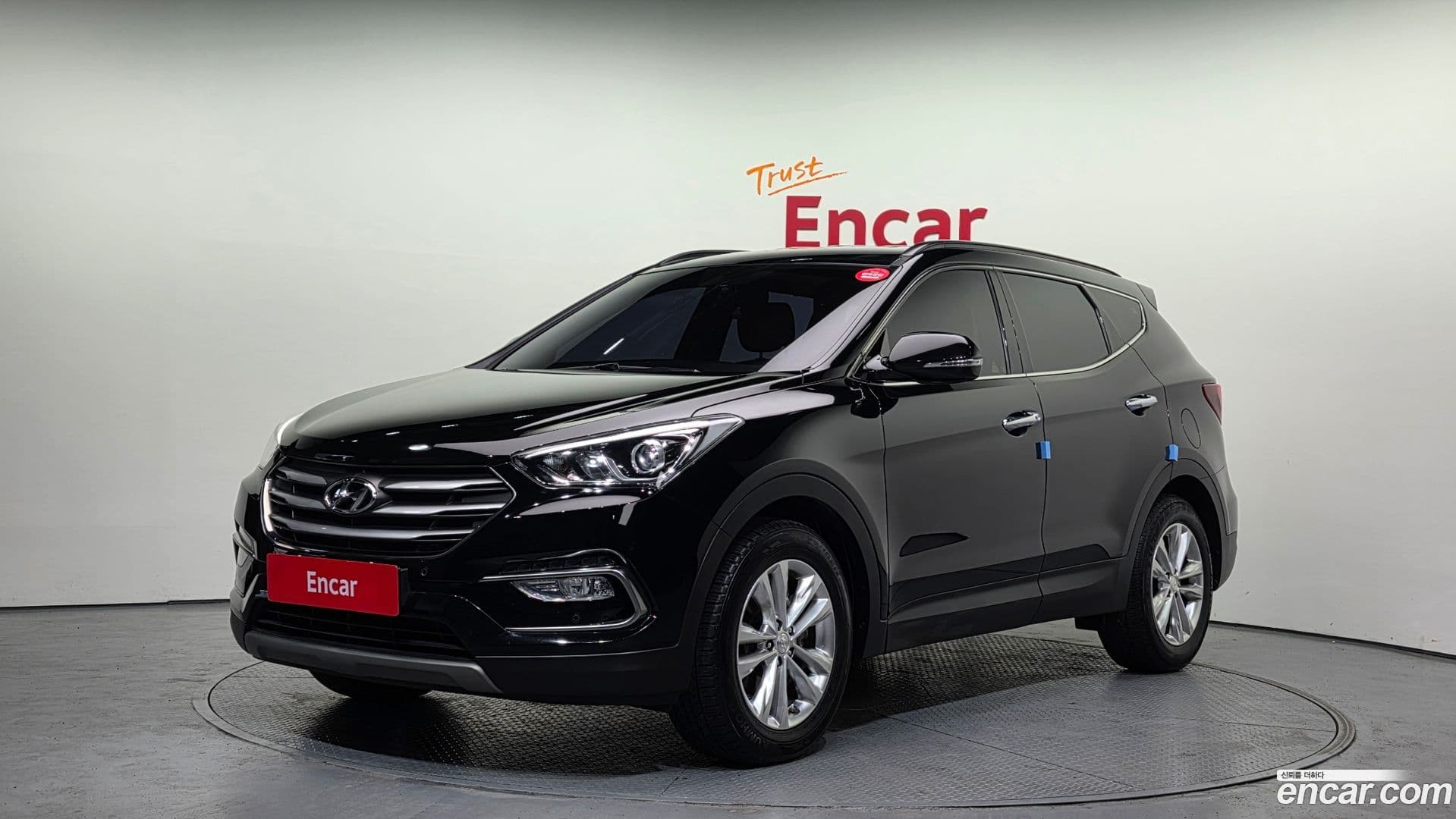 Main__Slider__Photo:Santafe Hyundai 2018.0-0