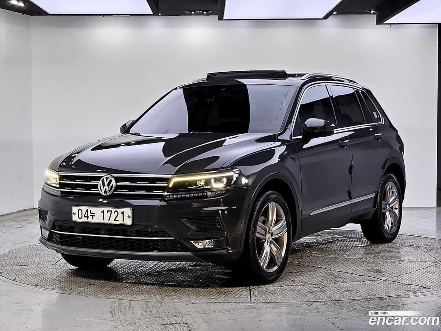 Tiguan Volkswagen 2018.5-OUTER-001