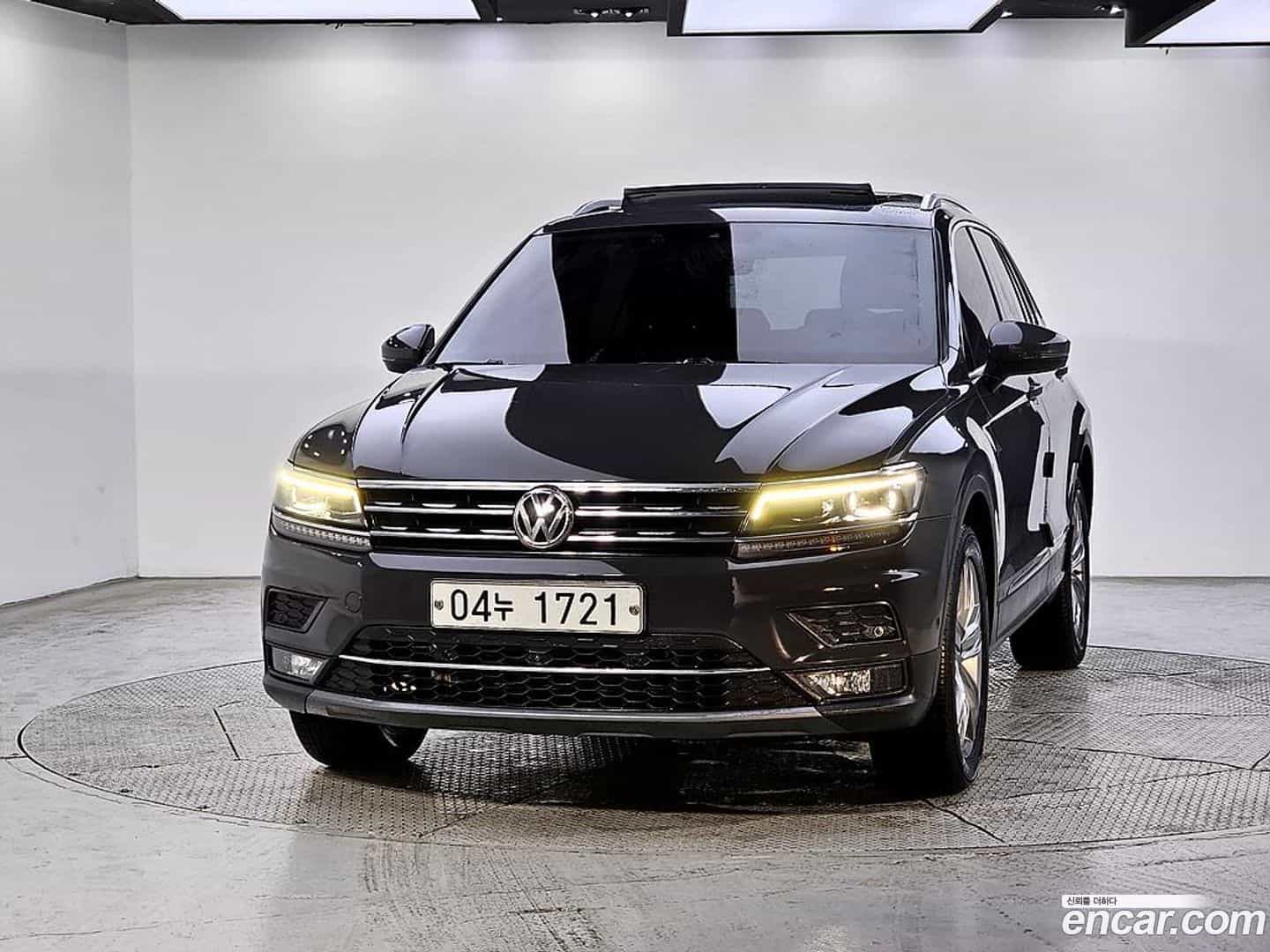 Tiguan Volkswagen 2018.5-OUTER-002
