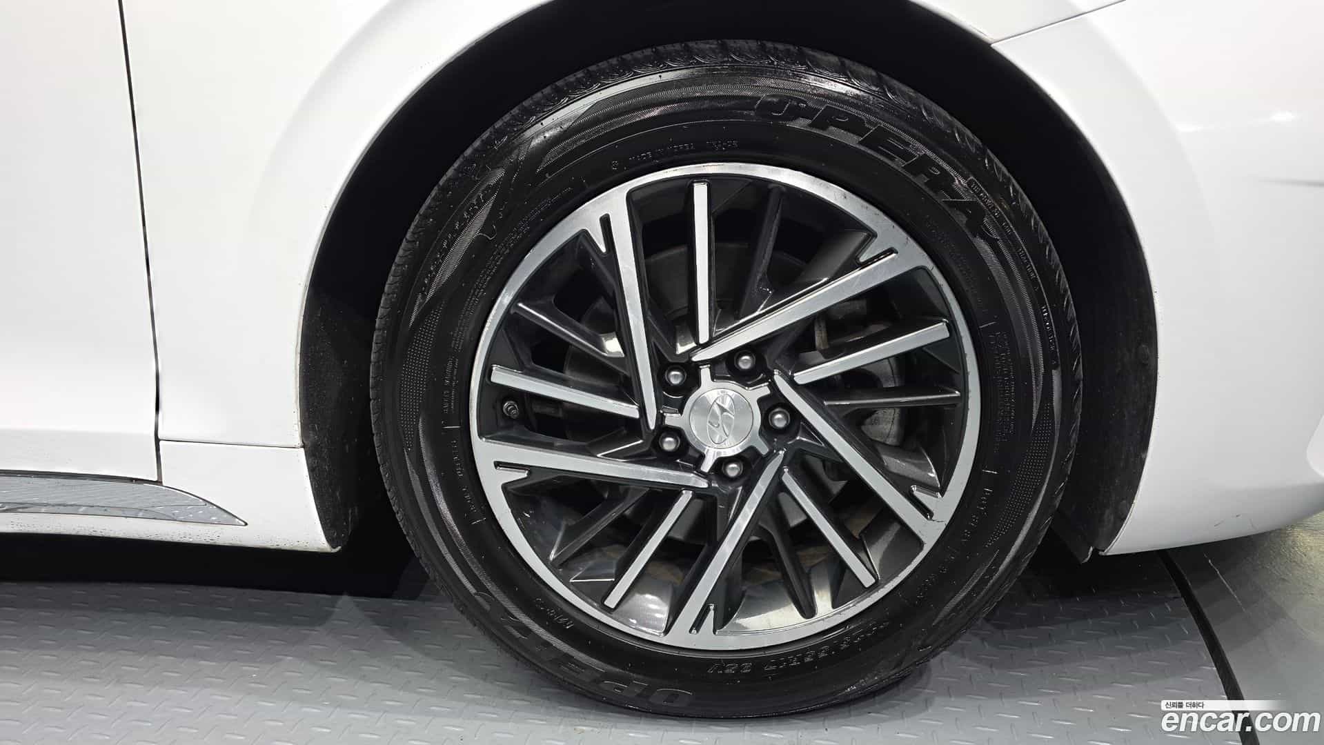 Grandeur Hyundai 2020.5-OUTER-005