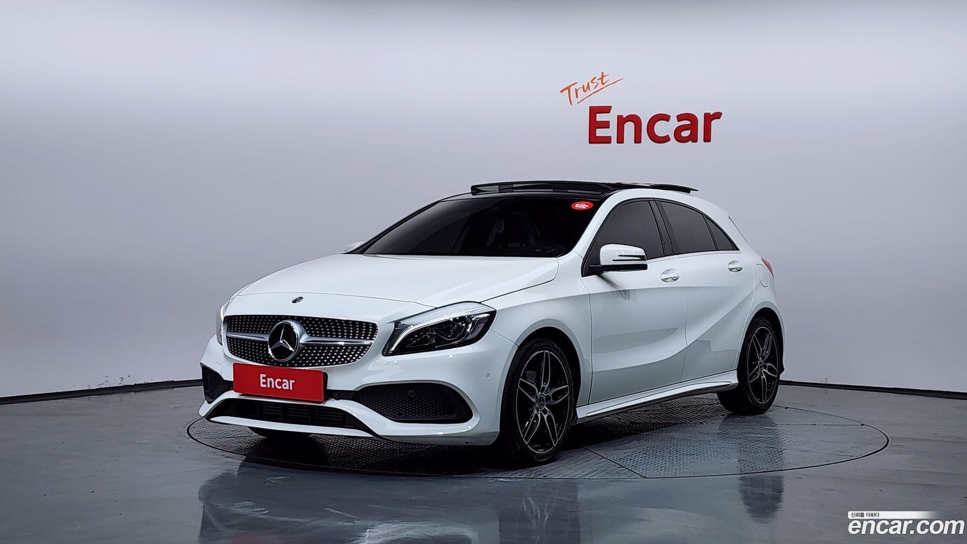 Main__Slider__Photo:A-Class Mercedes-Benz 2018.3-0