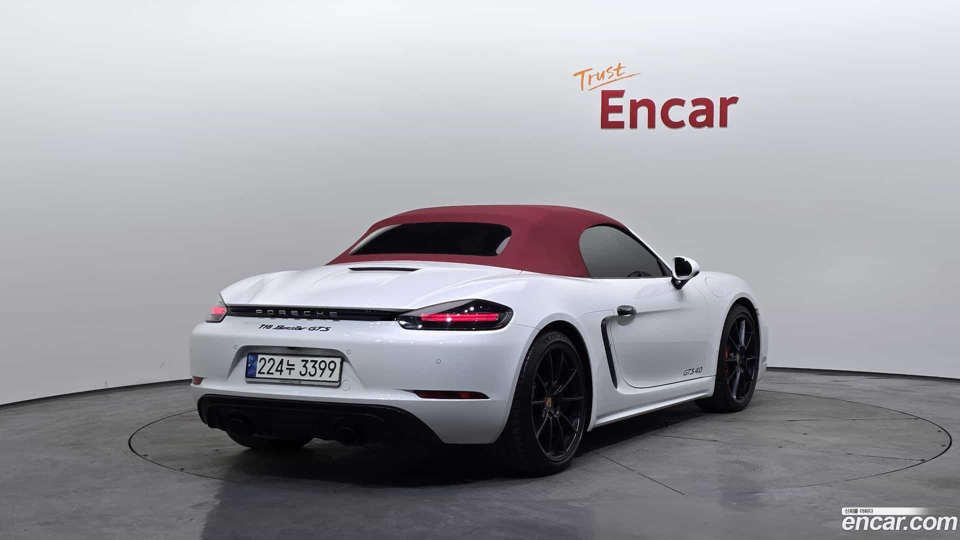 718 Porsche 2021.3-OUTER-002