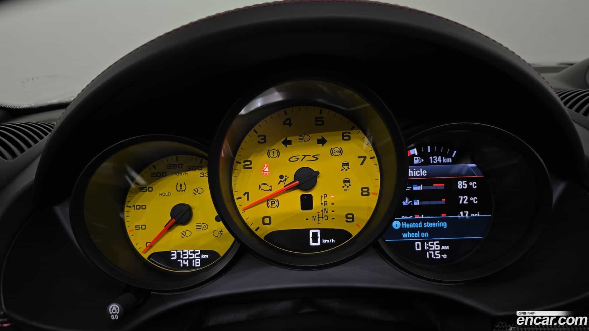 718 Porsche 2021.3-INNER-008