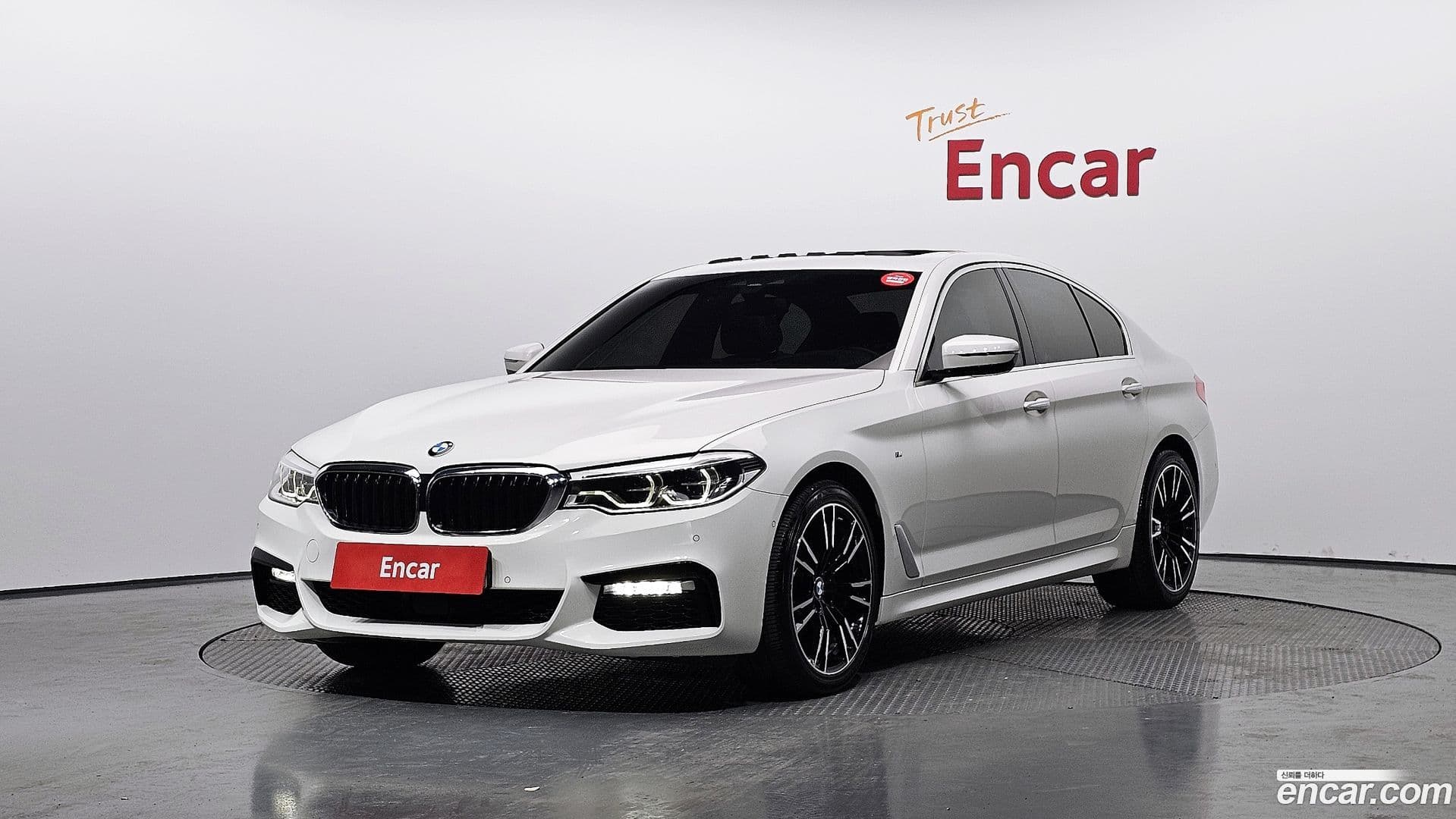 Main__Slider__Photo:5-Series BMW 2018.1-0