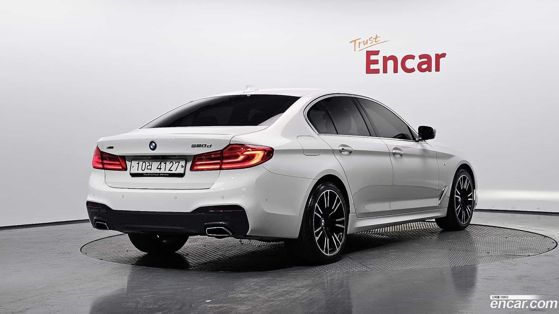 5-Series BMW 2018.1-OUTER-002