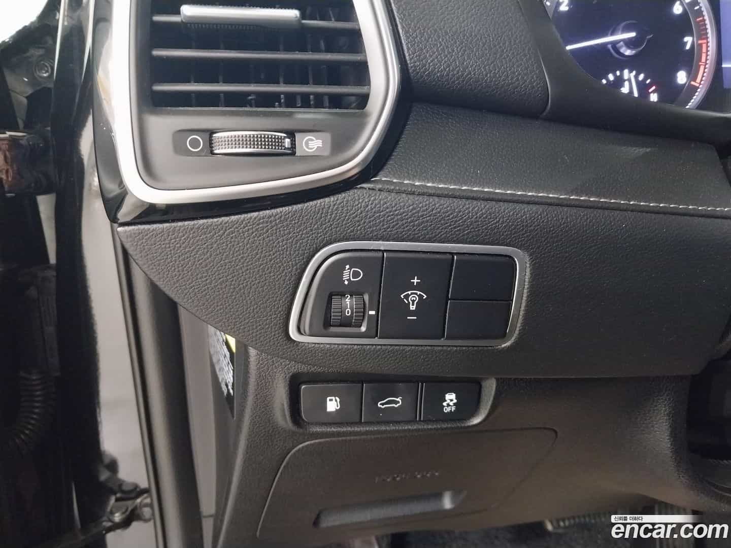 Grandeur Hyundai 2019.8-OPTION-016