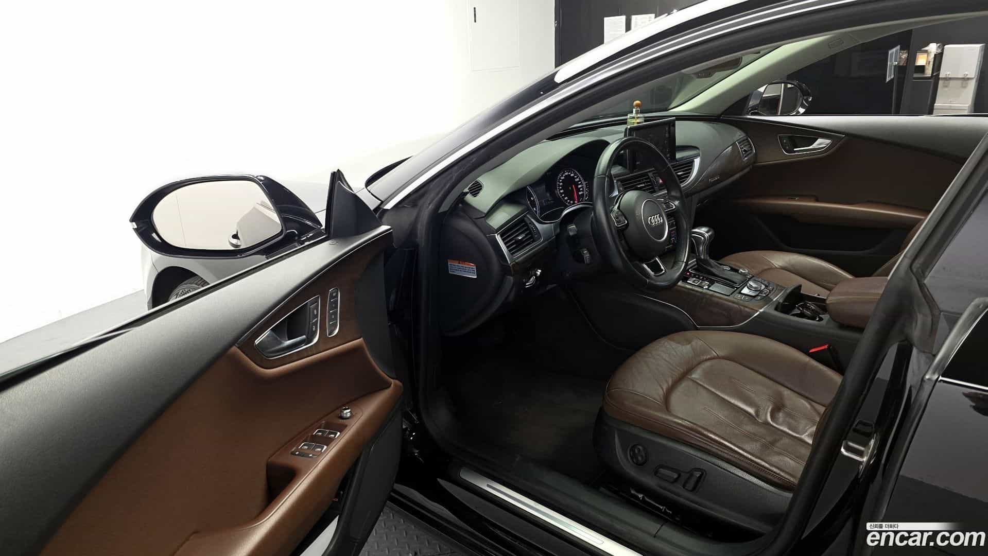 A7 Audi 2015.2-INNER-010