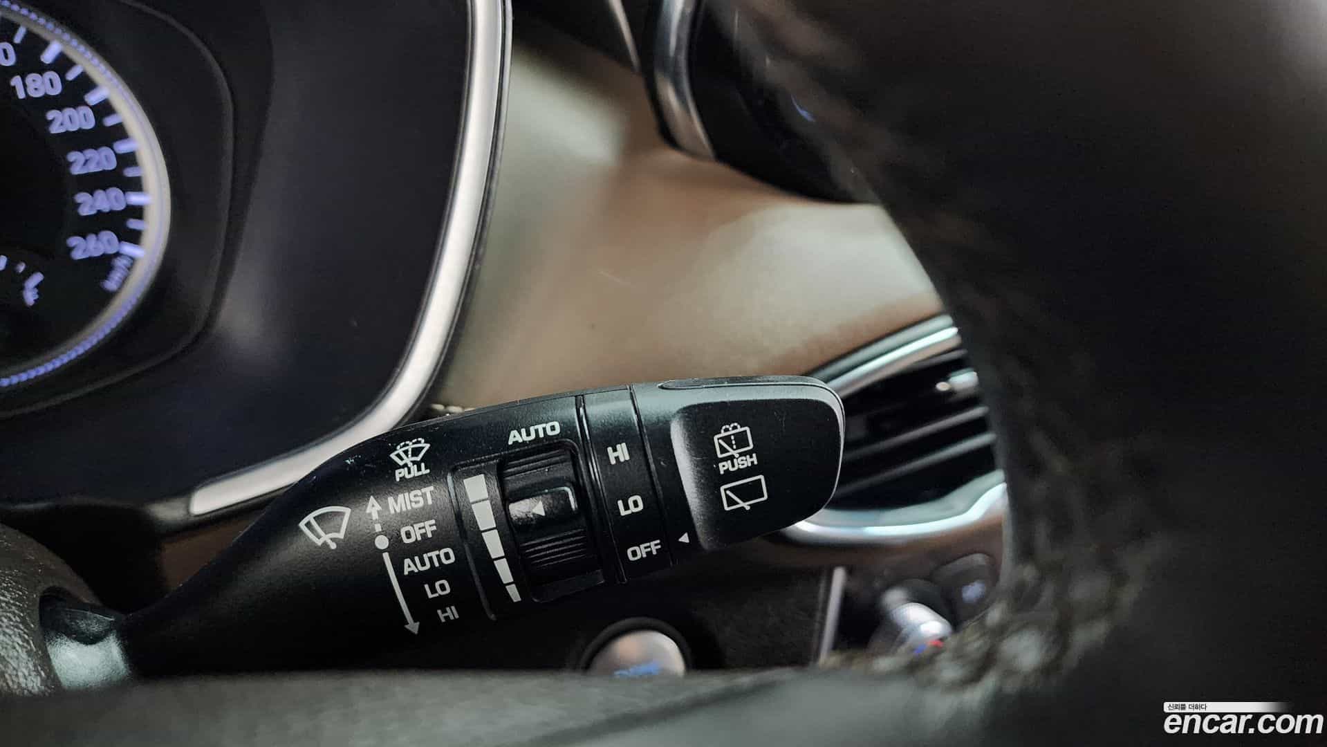 Santafe Hyundai 2019.6-OPTION-022