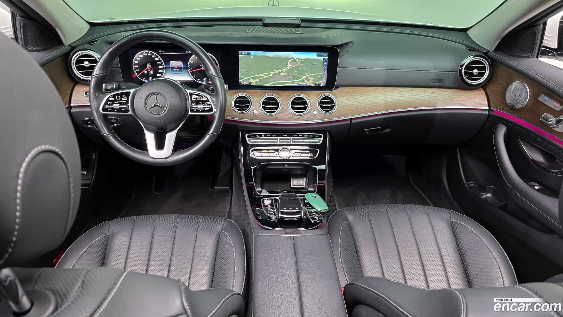 E-Class Mercedes-Benz 2020.6-INNER-007