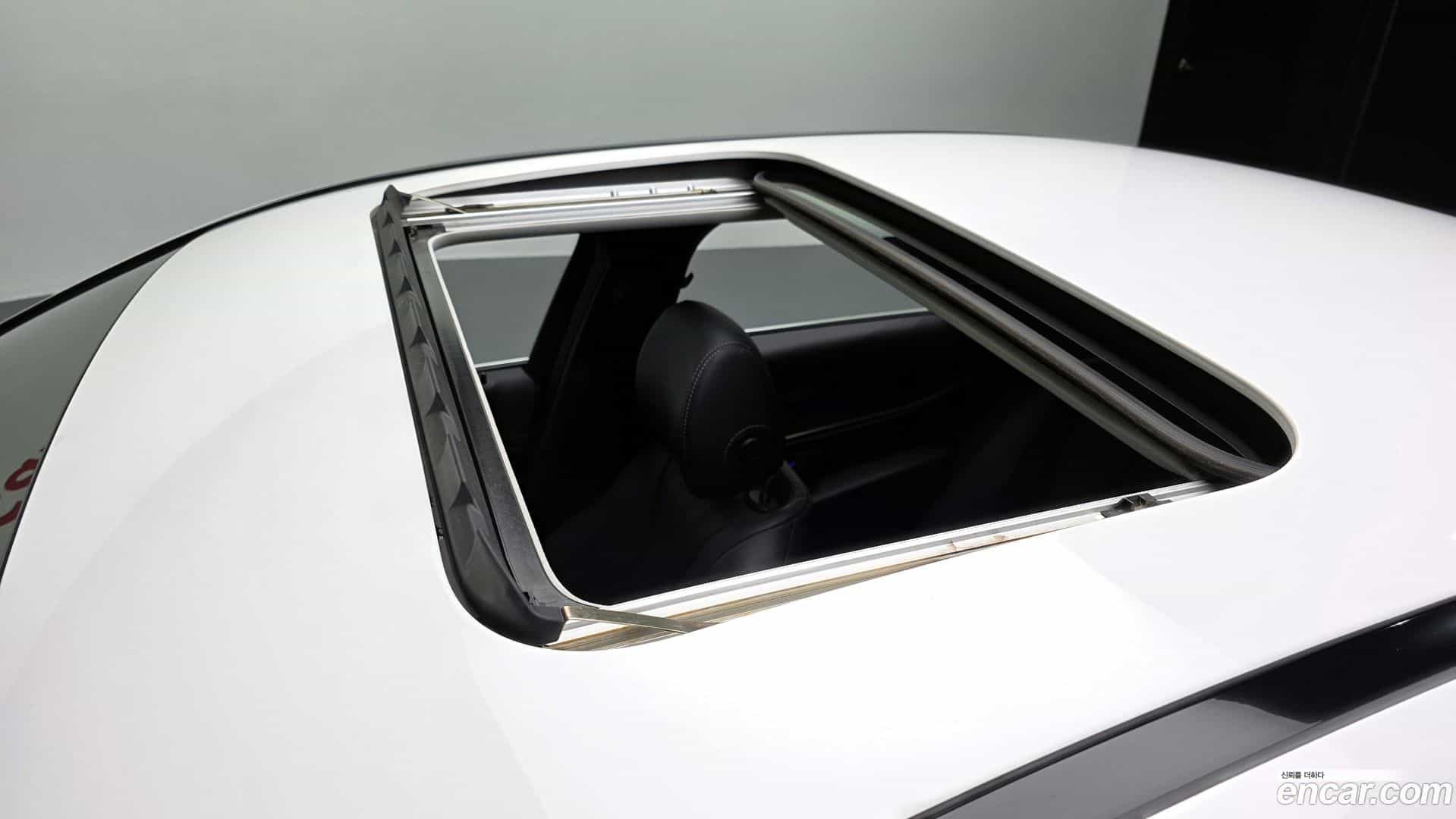 E-Class Mercedes-Benz 2020.6-OPTION-022