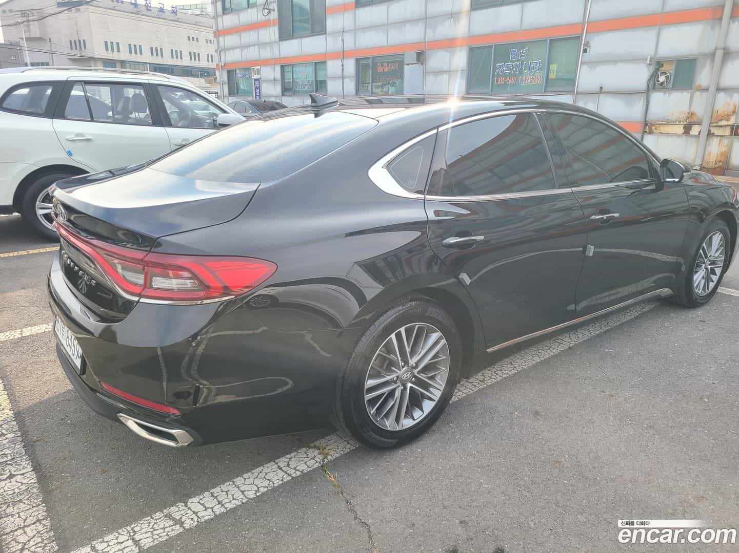 Grandeur Hyundai 2017.2-OUTER-005