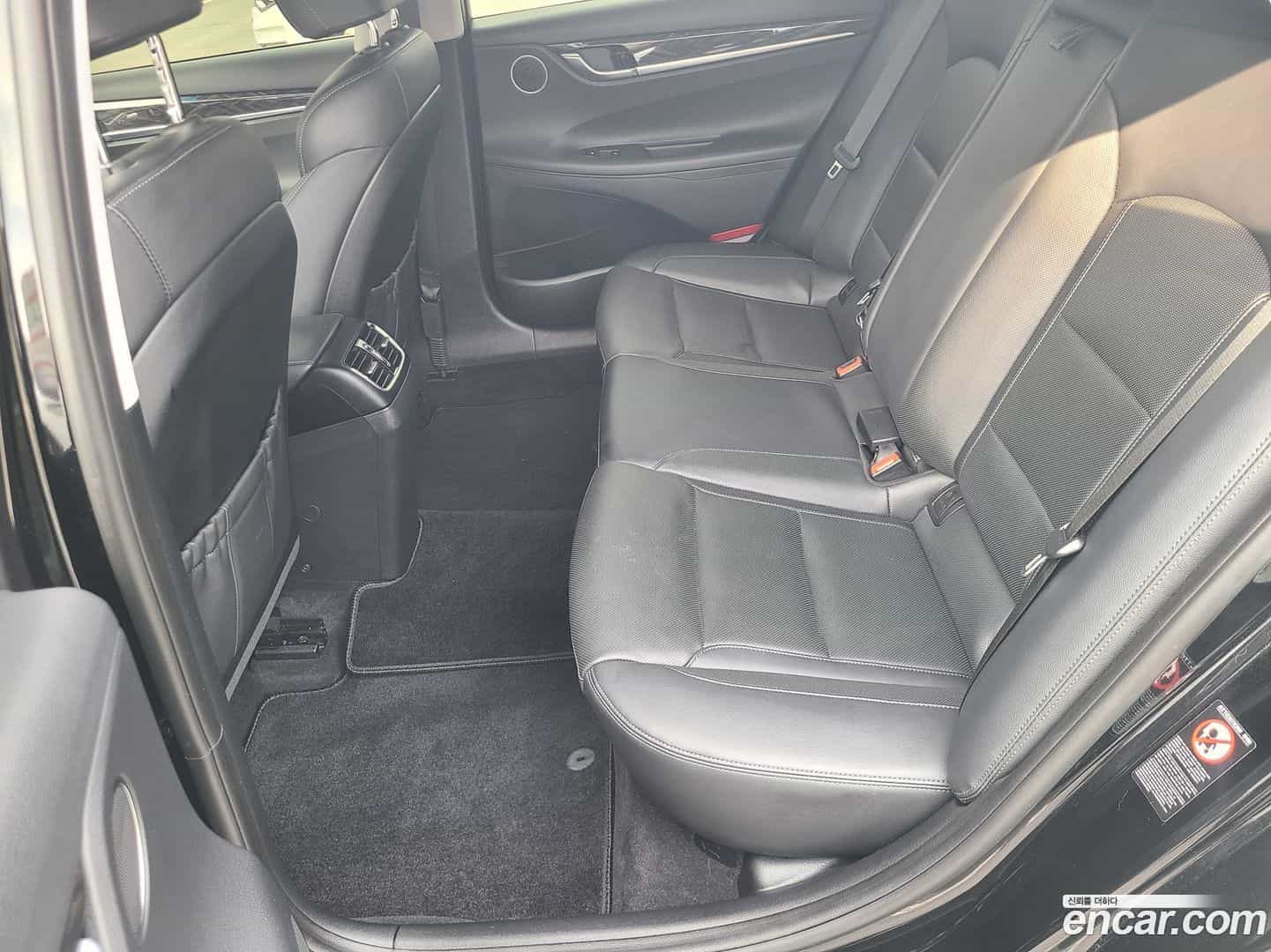 Grandeur Hyundai 2017.2-INNER-009