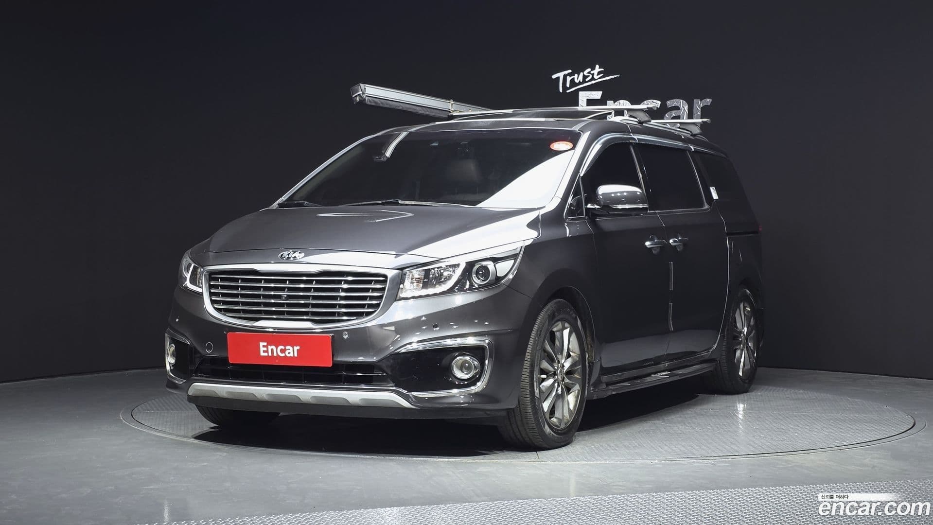 Main__Slider__Photo:Canival Kia 2015.8-0