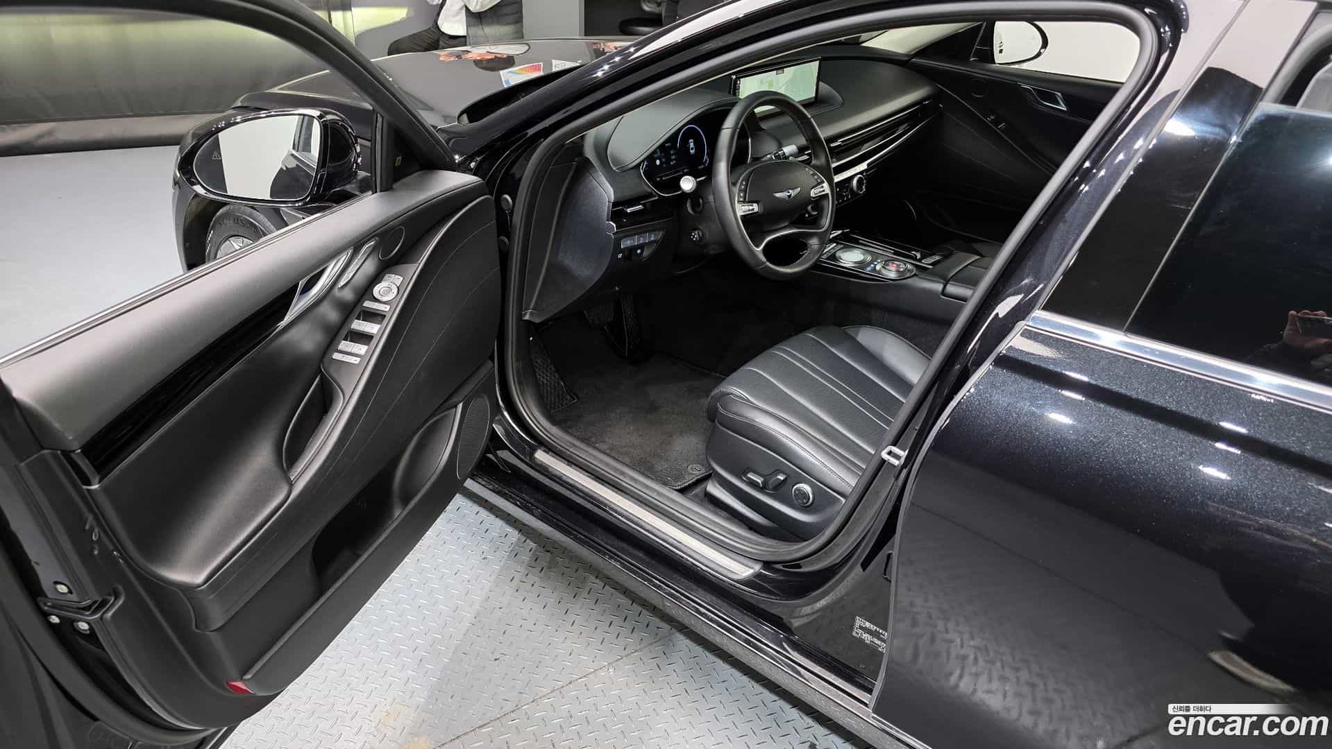 G80 Genesis 2022.1-INNER-010