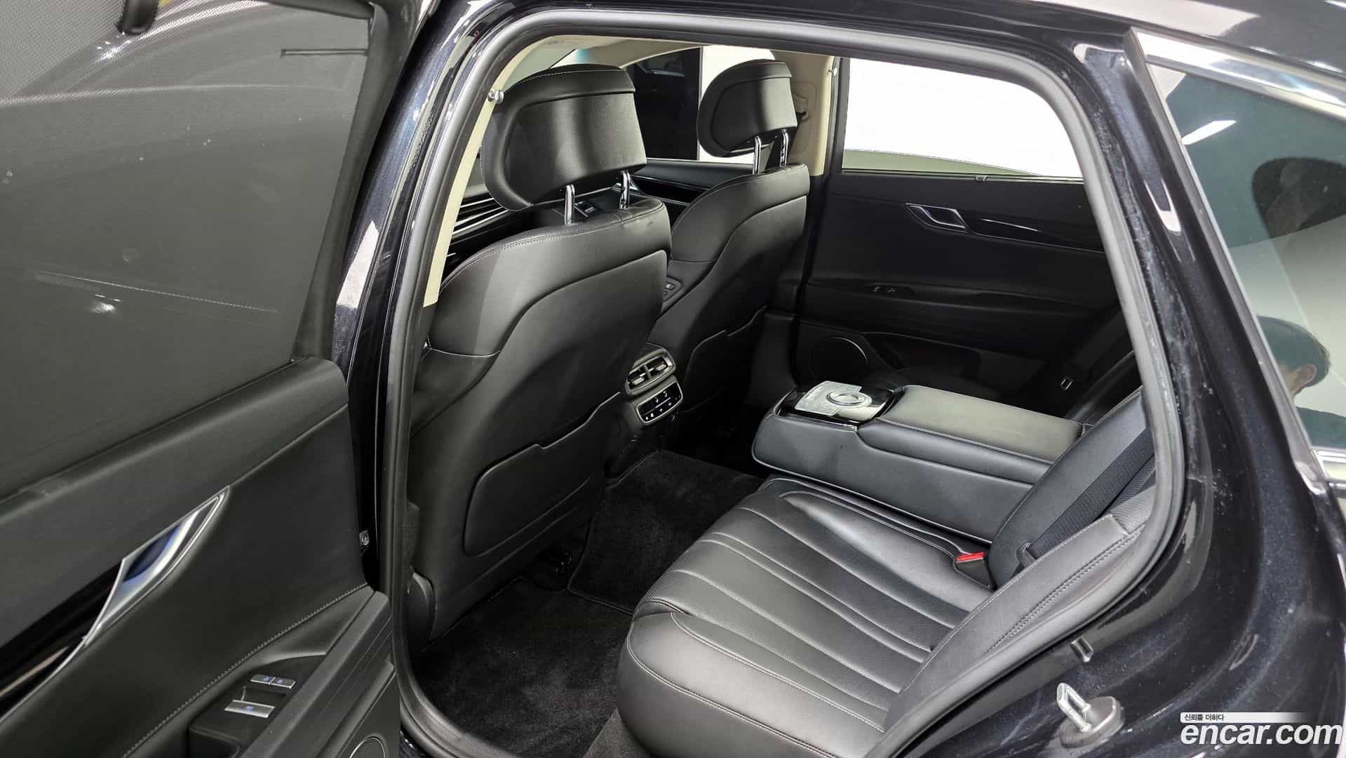 G80 Genesis 2022.1-OPTION-015