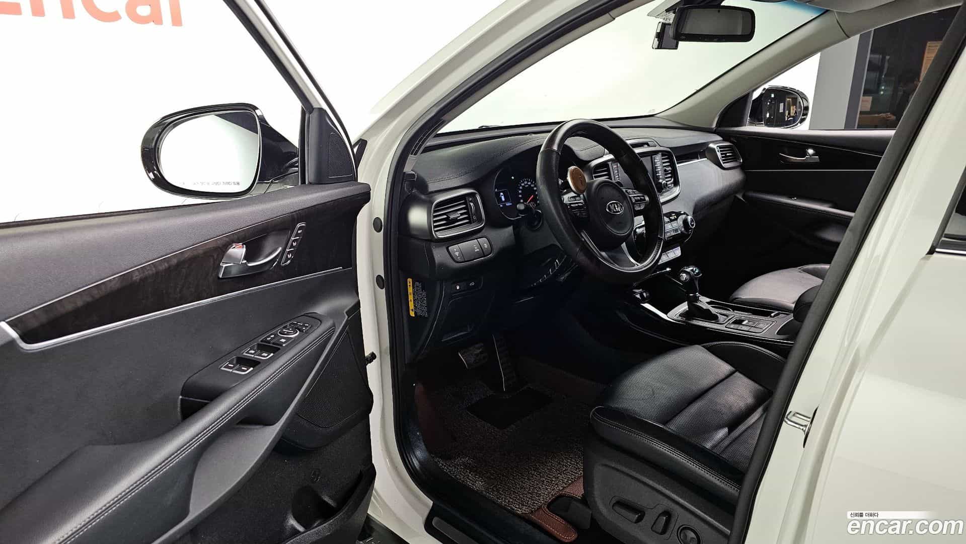 Sorento Kia 2016.9-OPTION-015