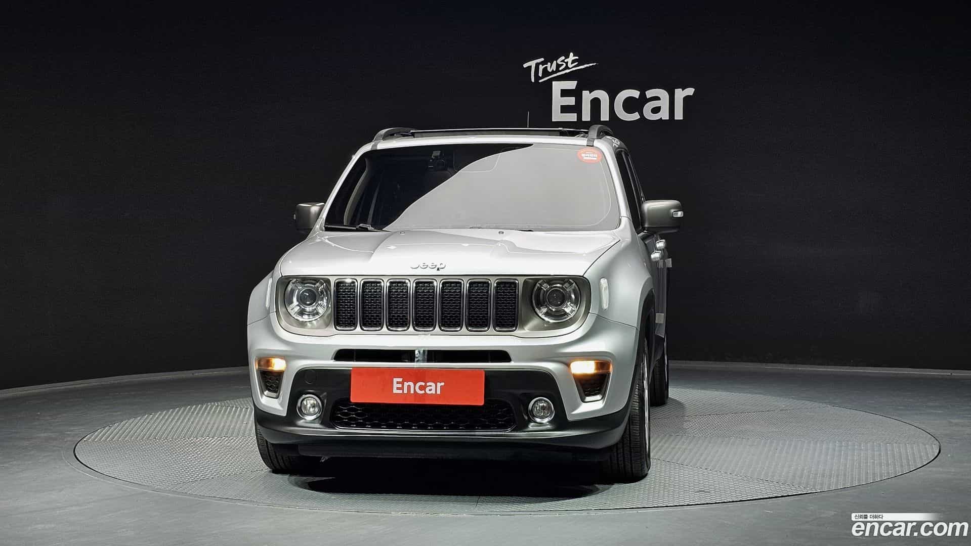 Renegade Jeep 2019.10-OUTER-003