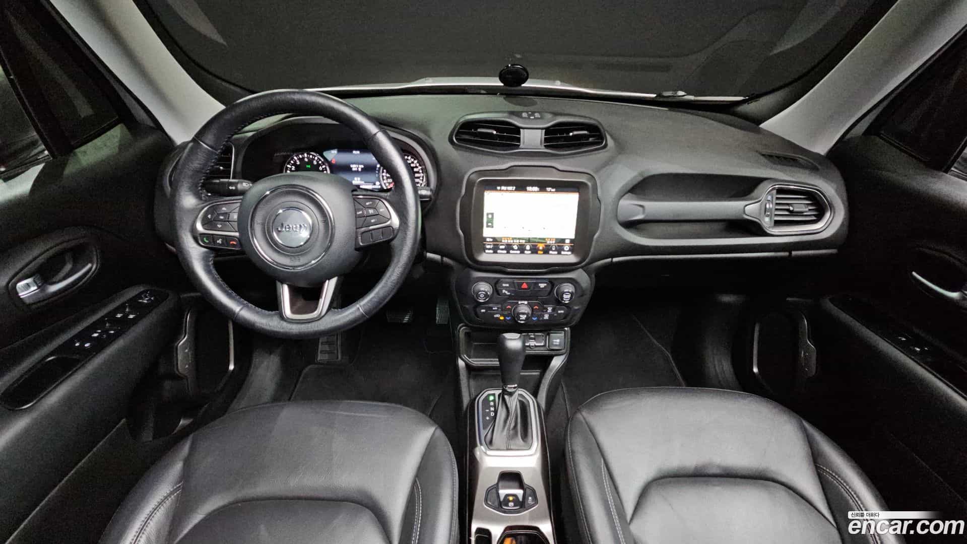 Renegade Jeep 2019.10-INNER-007