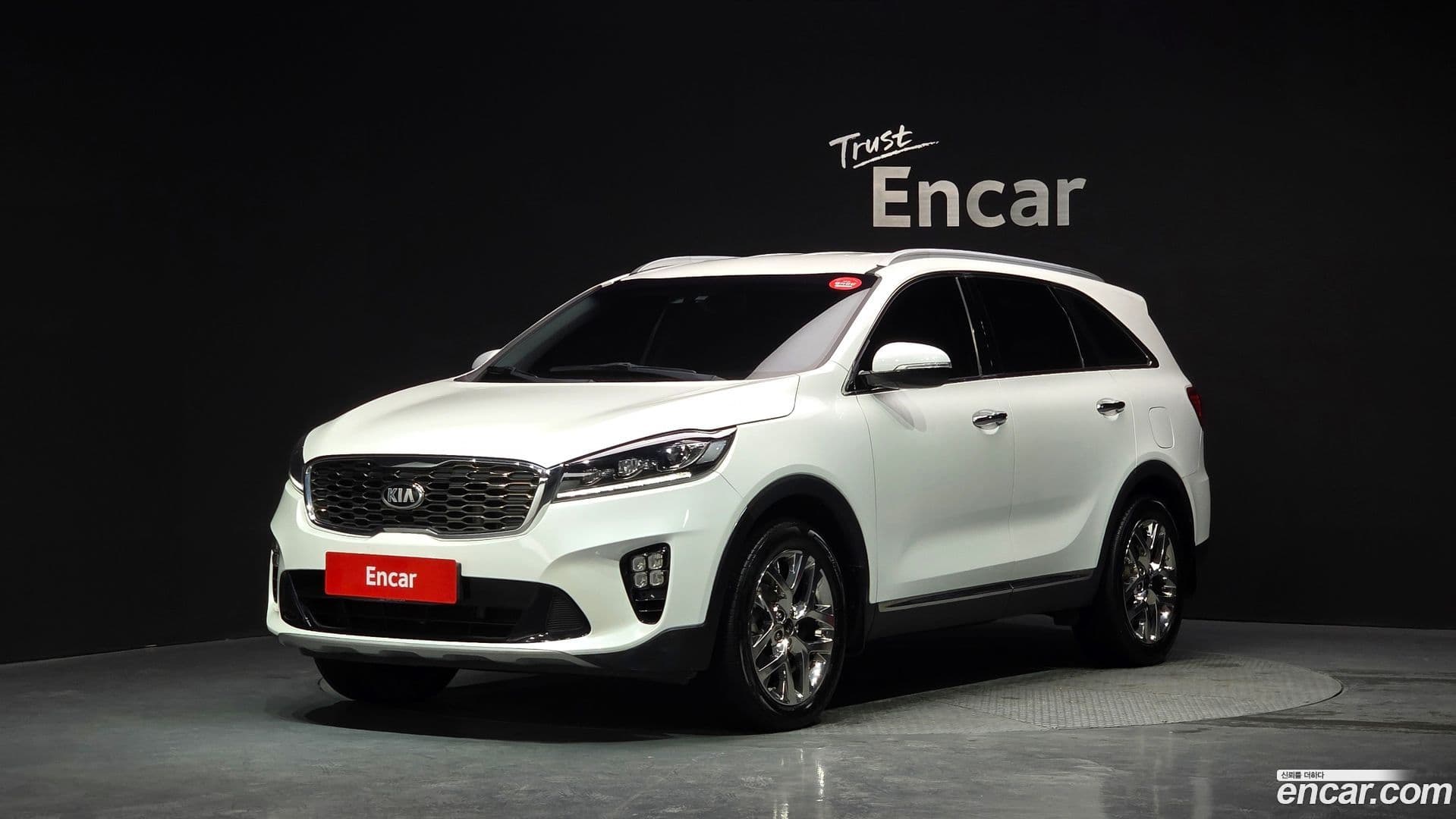 Main__Slider__Photo:Sorento Kia 2019.6-0
