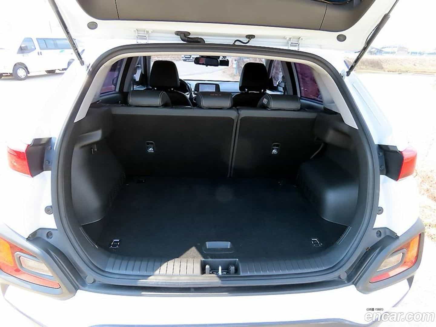 Kona Hyundai 2018.6-INNER-009